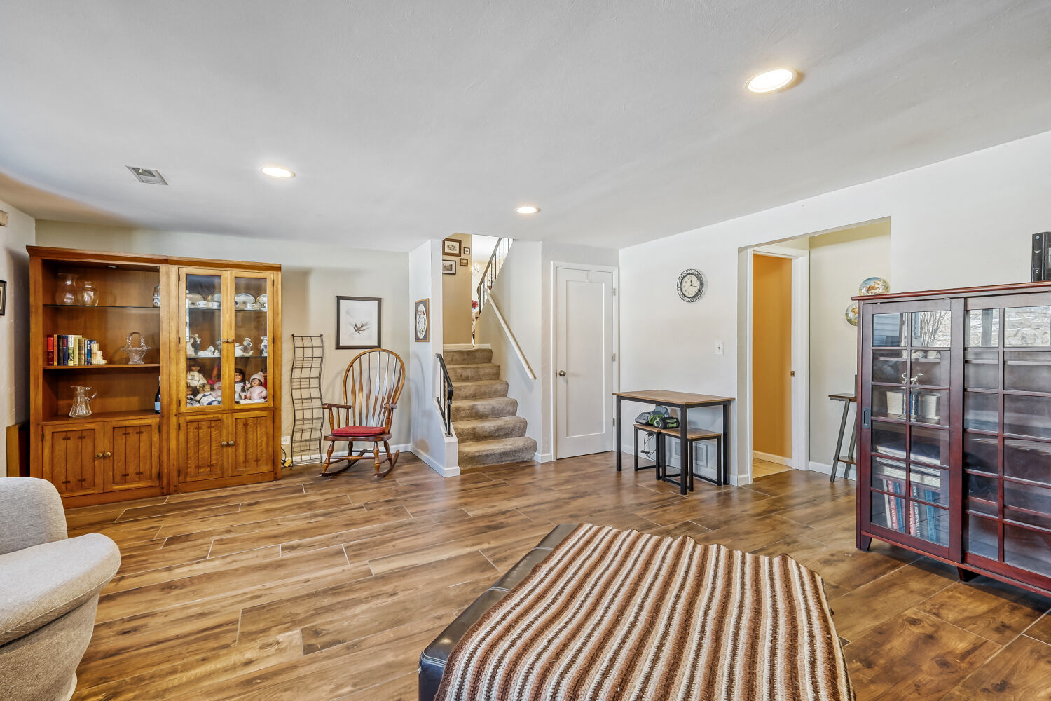 205 Cambridge Lane, Bloomingdale, IL 60108