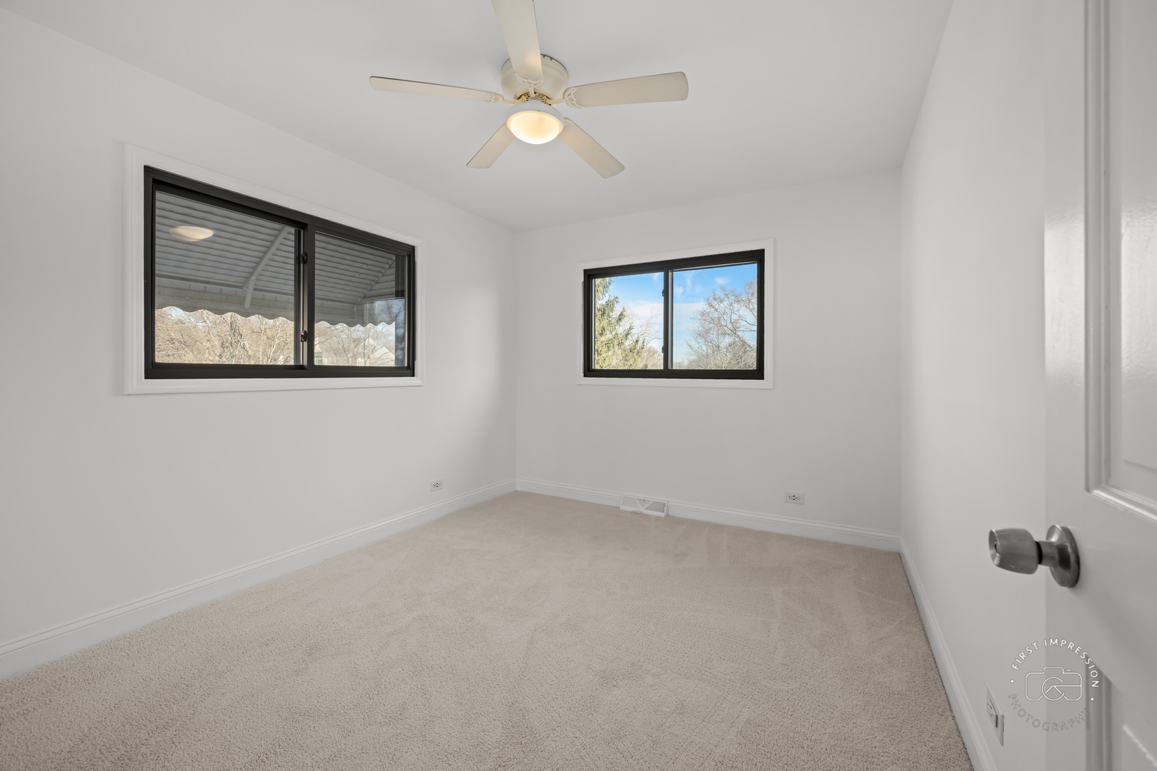 563 Hitchcock Avenue, Lisle, IL 60532