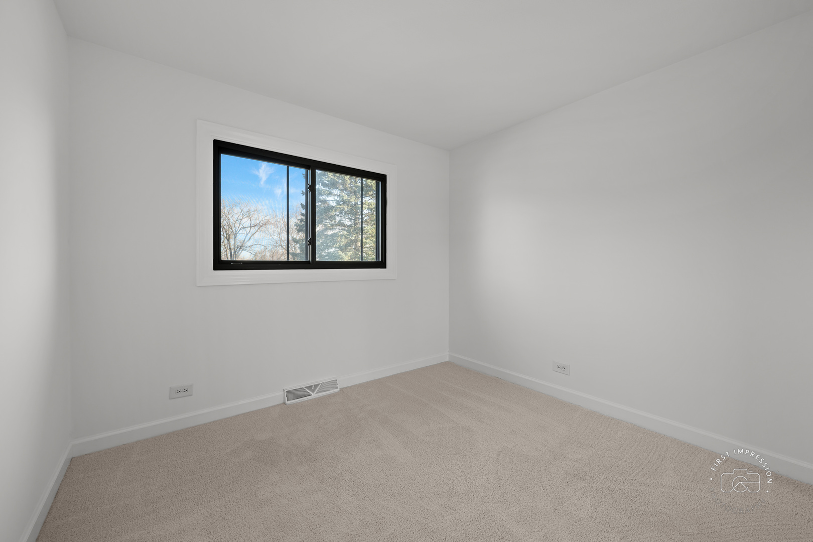 563 Hitchcock Avenue, Lisle, IL 60532