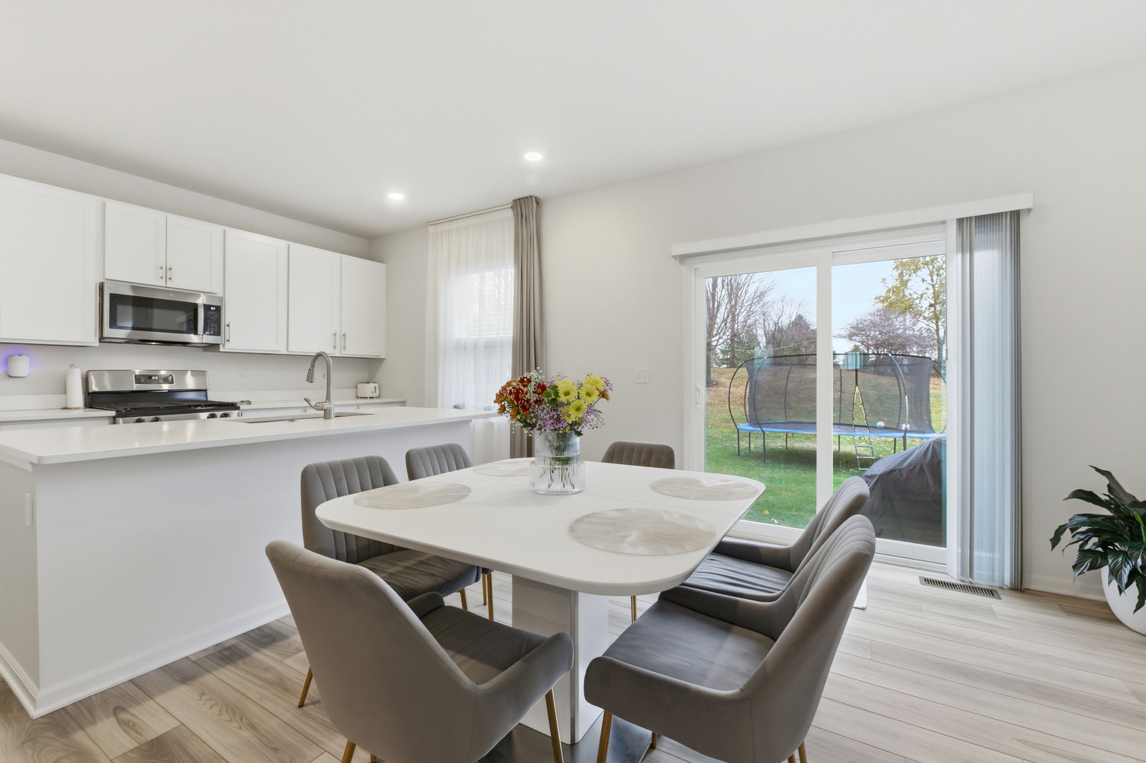 8503 Rosehall Drive, Joliet, IL 60431