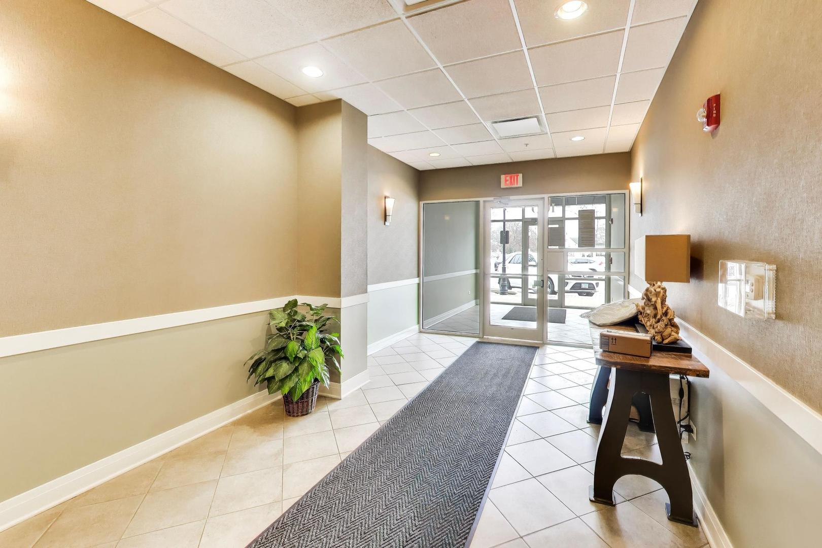 100 S Emerson Street #507, Mount Prospect, IL 60056