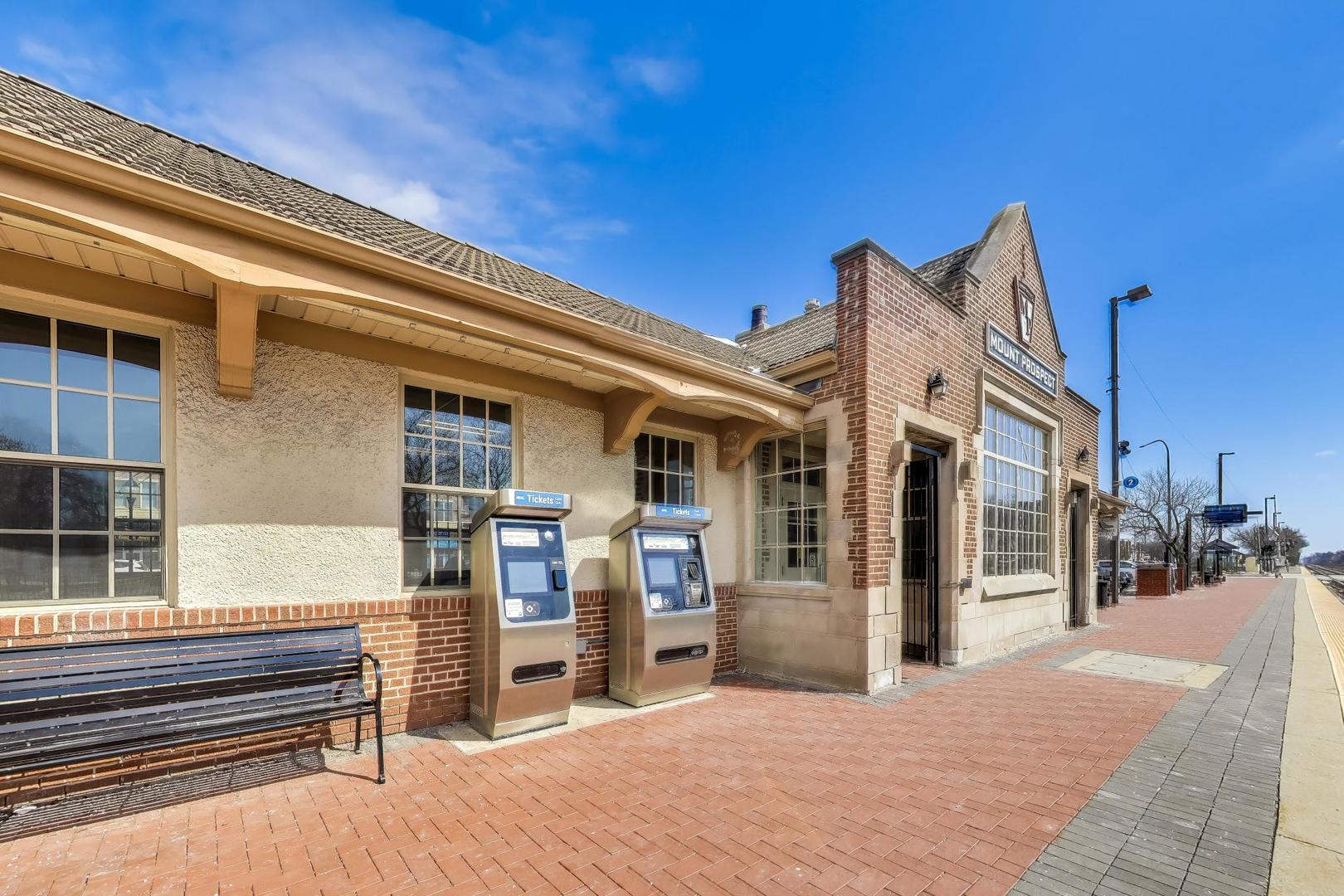 100 S Emerson Street #507, Mount Prospect, IL 60056