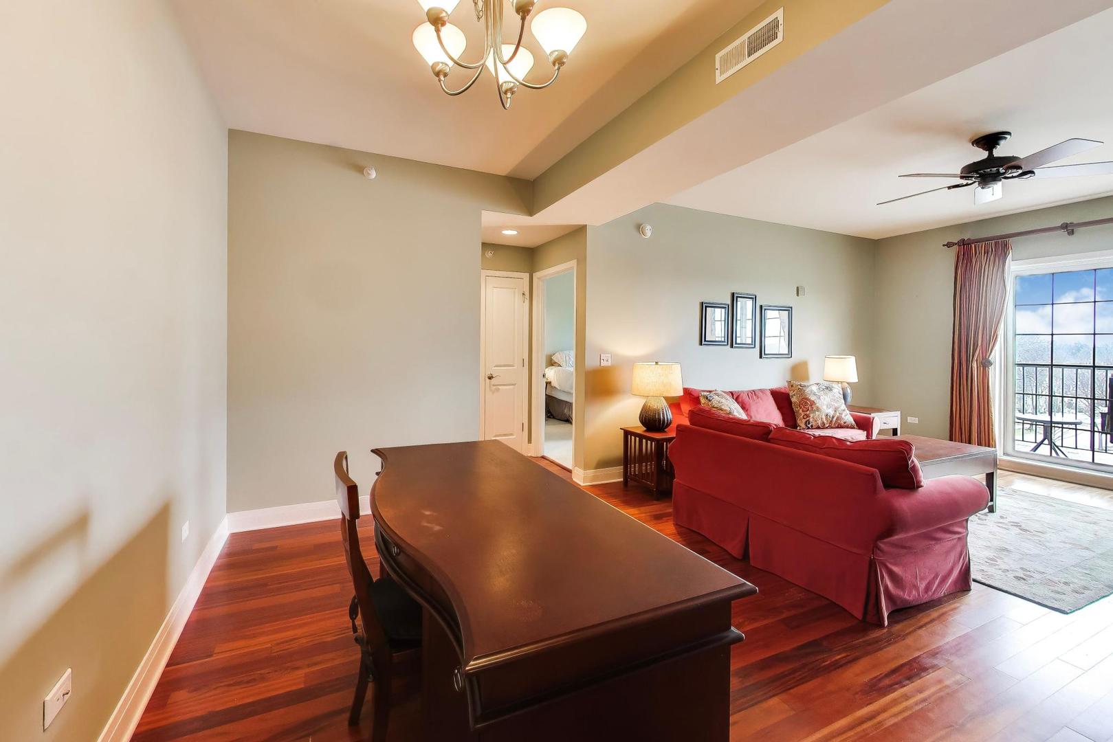 100 S Emerson Street #507, Mount Prospect, IL 60056