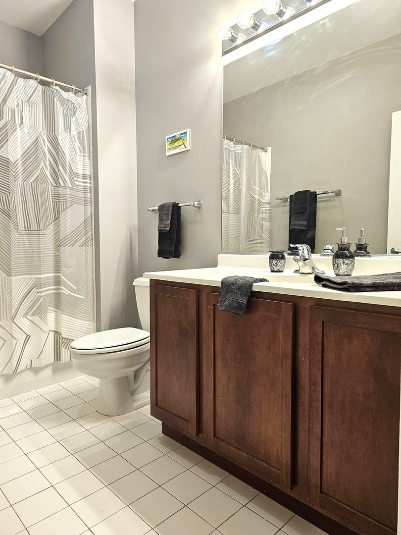 2323 W Pershing Road #230, Chicago, IL 60609