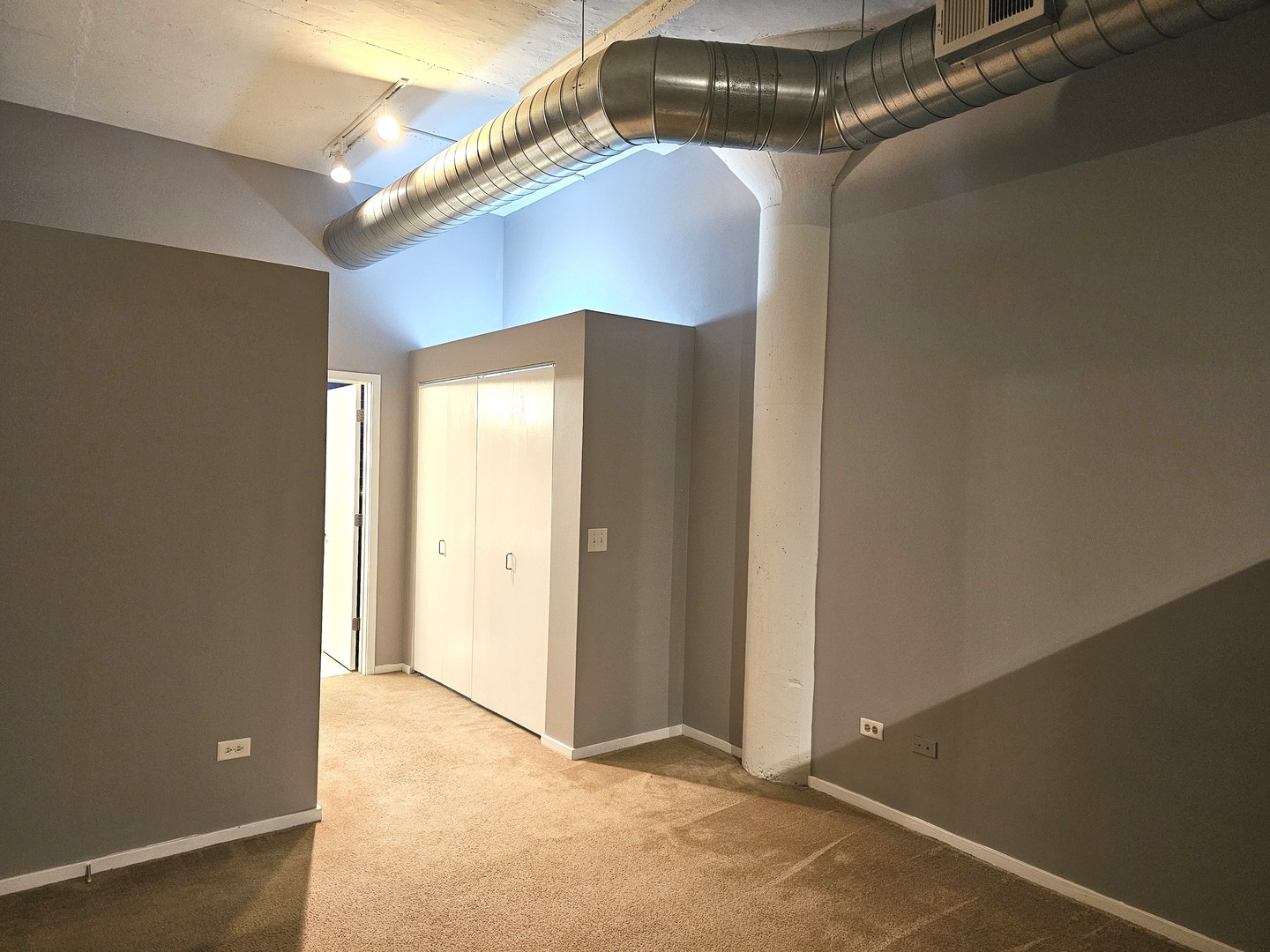 2323 W Pershing Road #230, Chicago, IL 60609