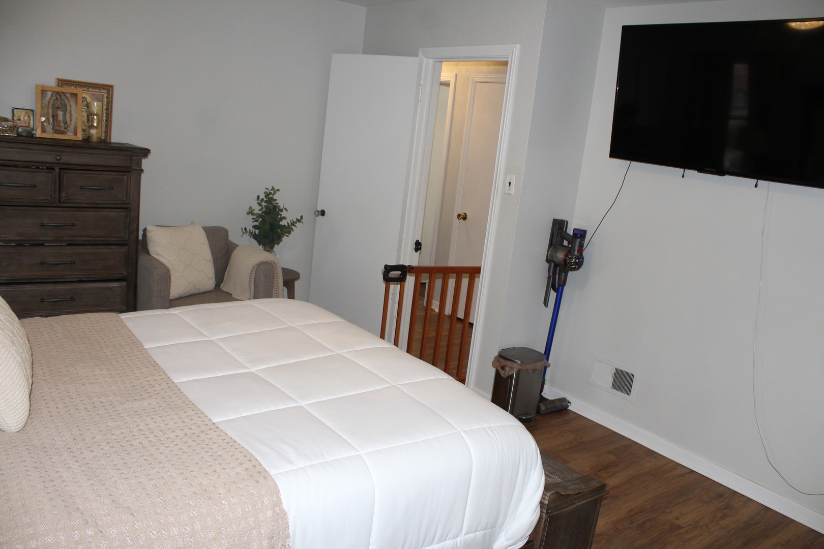 6034 S Komensky Avenue, Chicago, IL 60629