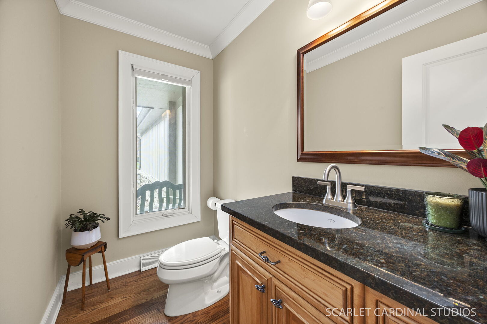 320 Oakwood Court, Wheaton, IL 60189