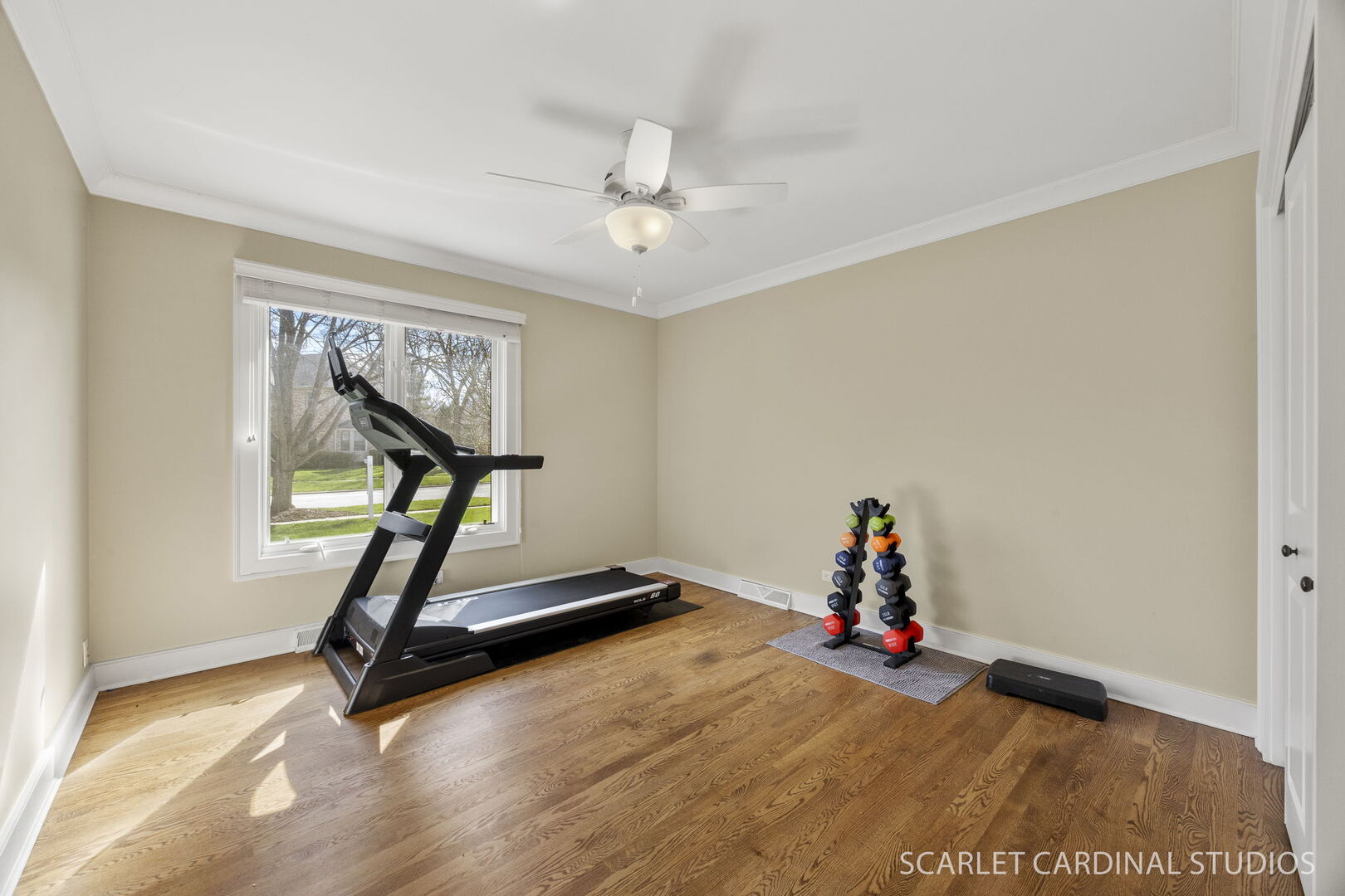 320 Oakwood Court, Wheaton, IL 60189