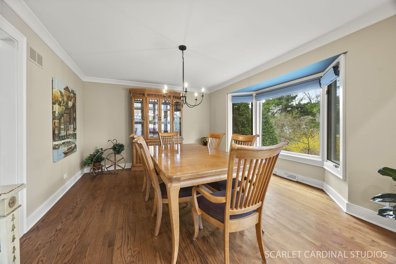 320 Oakwood Court, Wheaton, IL 60189