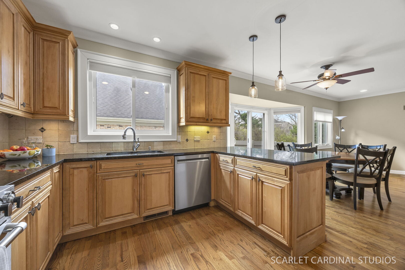 320 Oakwood Court, Wheaton, IL 60189