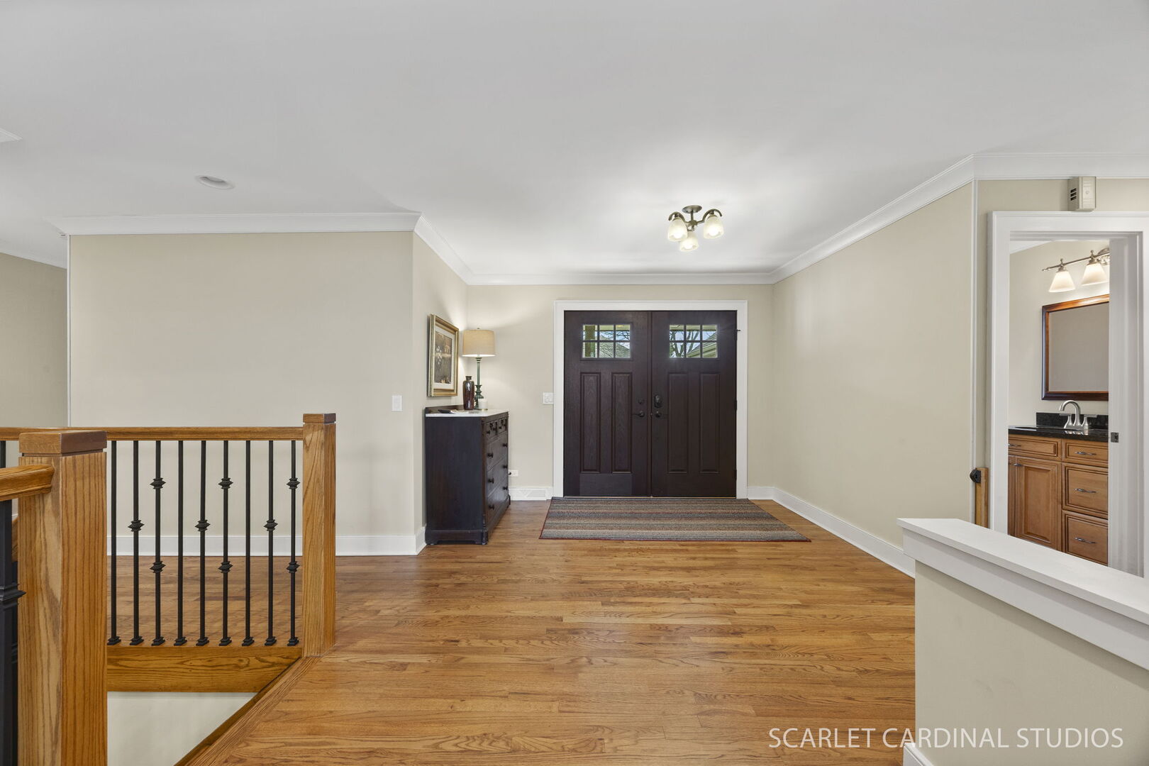 320 Oakwood Court, Wheaton, IL 60189