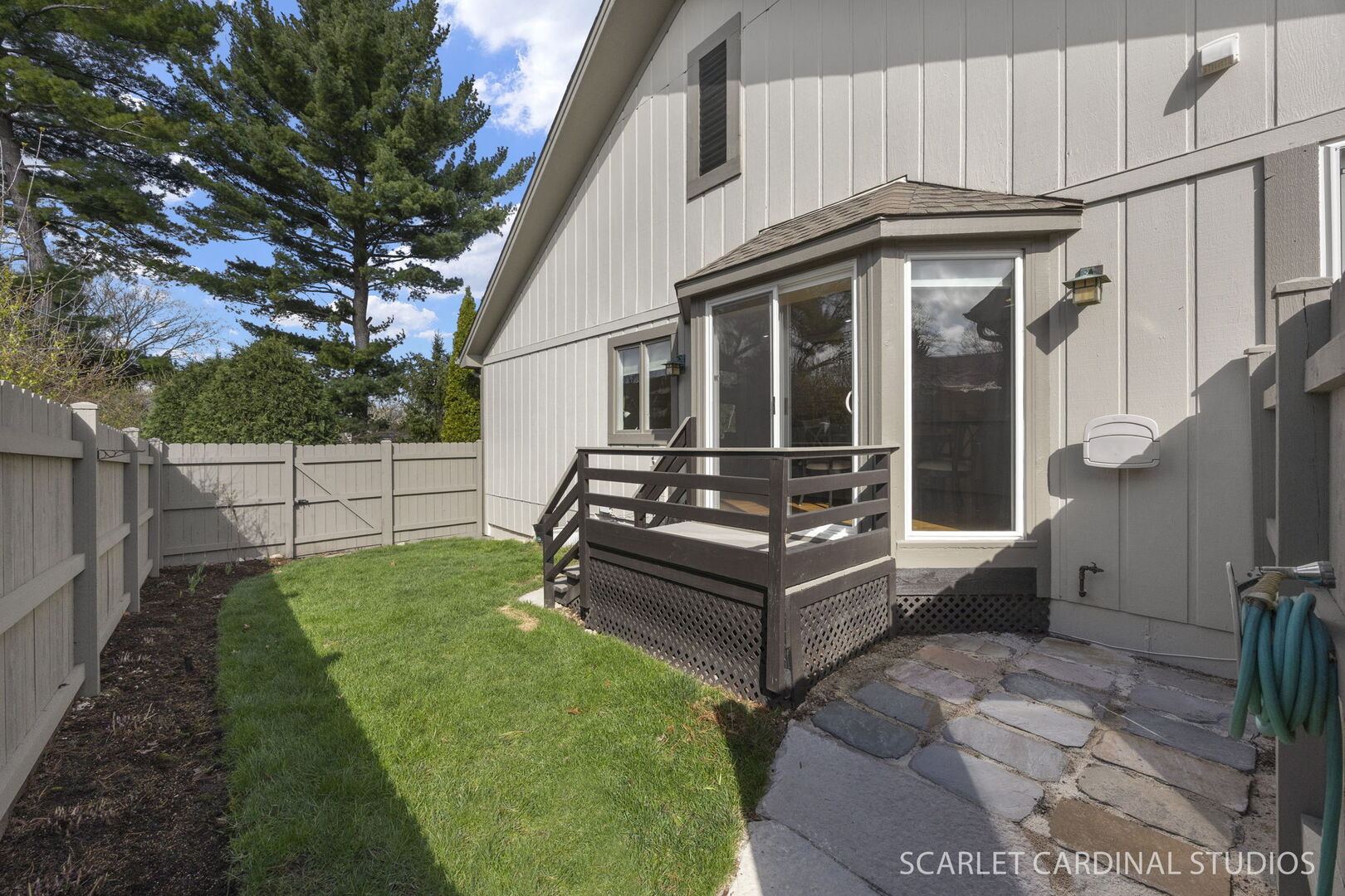 320 Oakwood Court, Wheaton, IL 60189