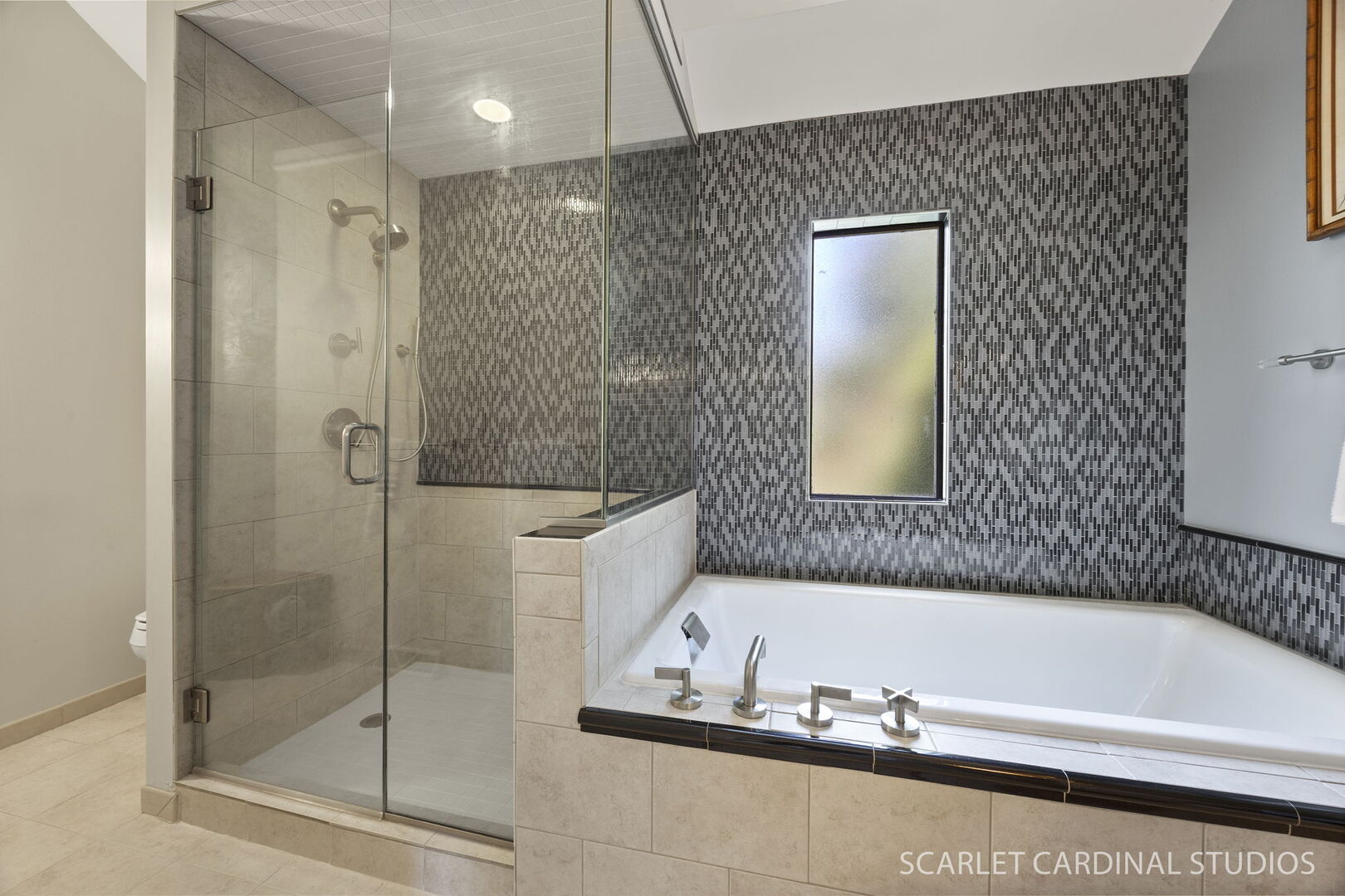 320 Oakwood Court, Wheaton, IL 60189