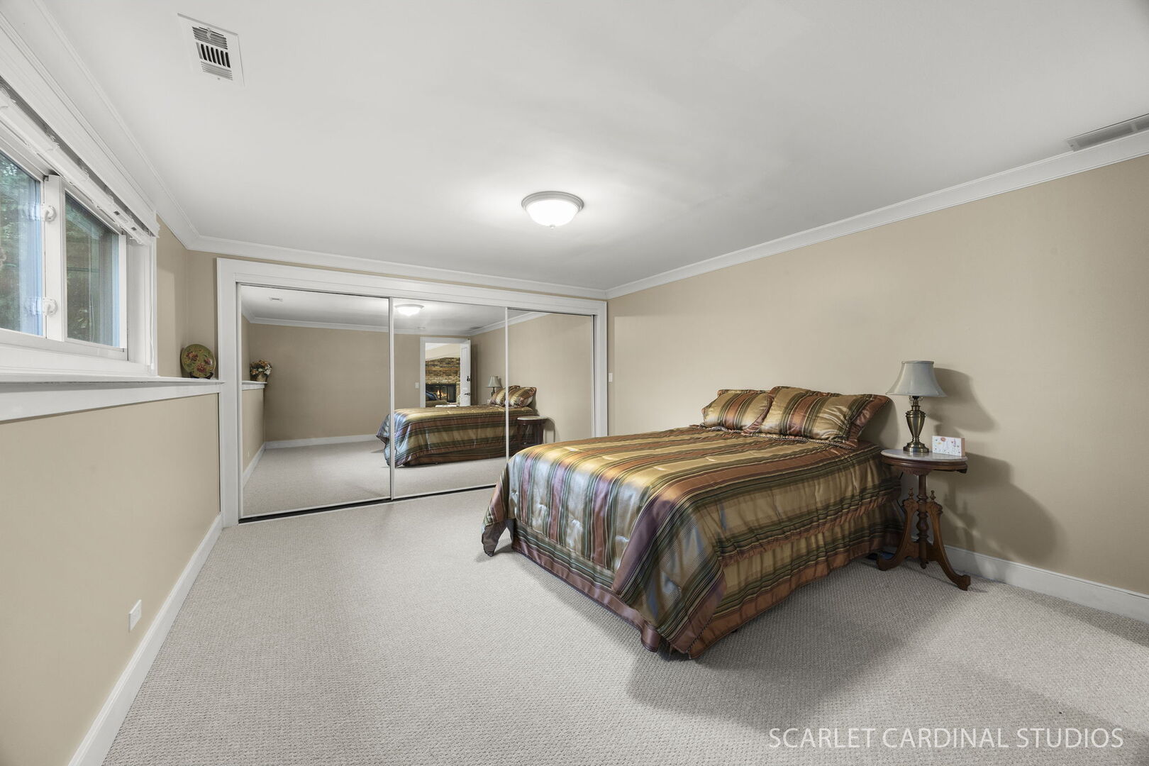 320 Oakwood Court, Wheaton, IL 60189