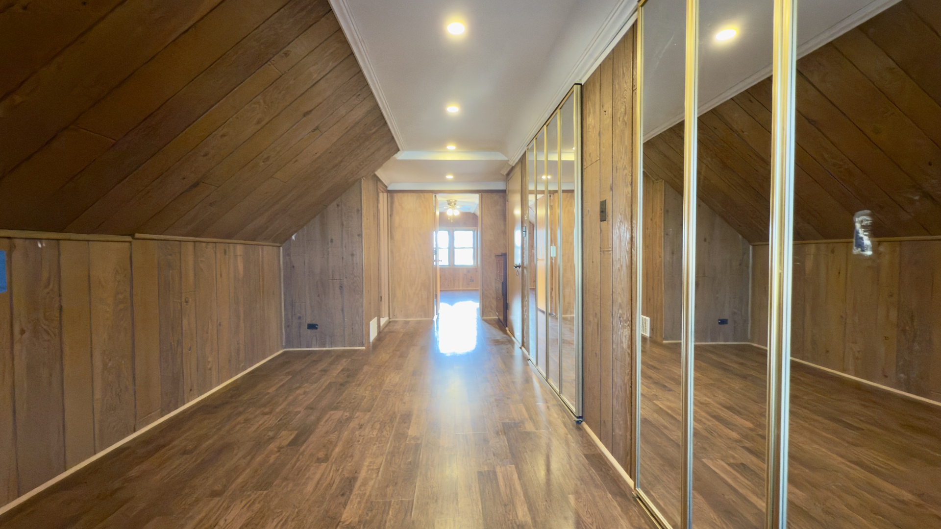 7127 S Ridgeway Avenue, Chicago, IL 60629