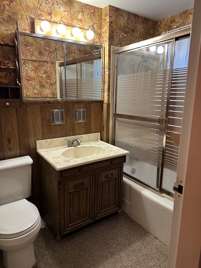 607 Enterprise Road, Chicago Heights, IL 60411