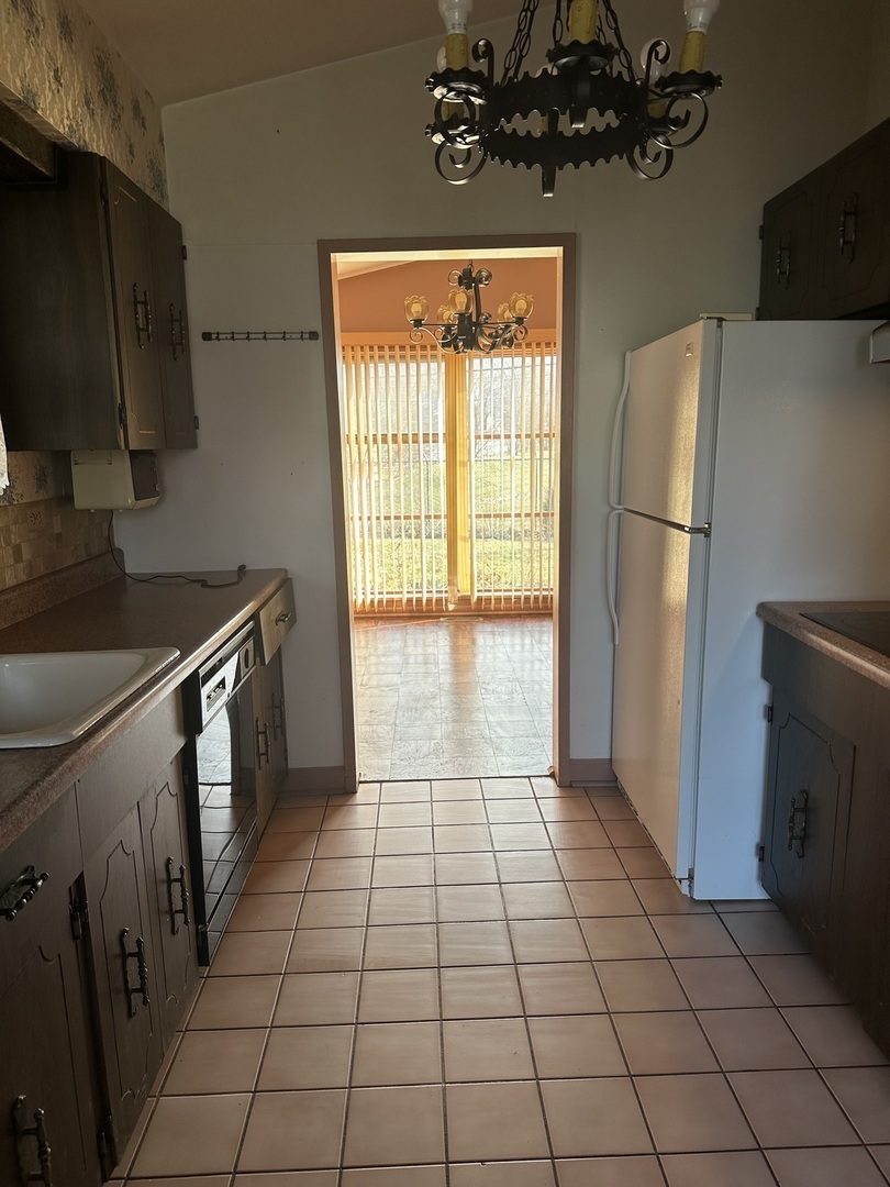 607 Enterprise Road, Chicago Heights, IL 60411