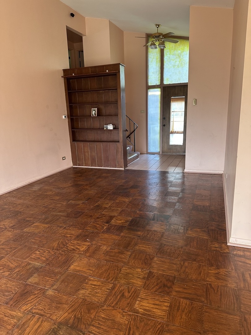 607 Enterprise Road, Chicago Heights, IL 60411