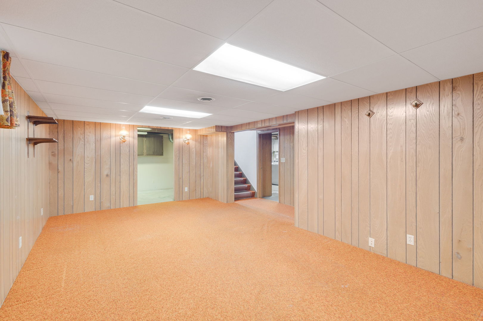 19 N East Avenue, South Elgin, IL 60177