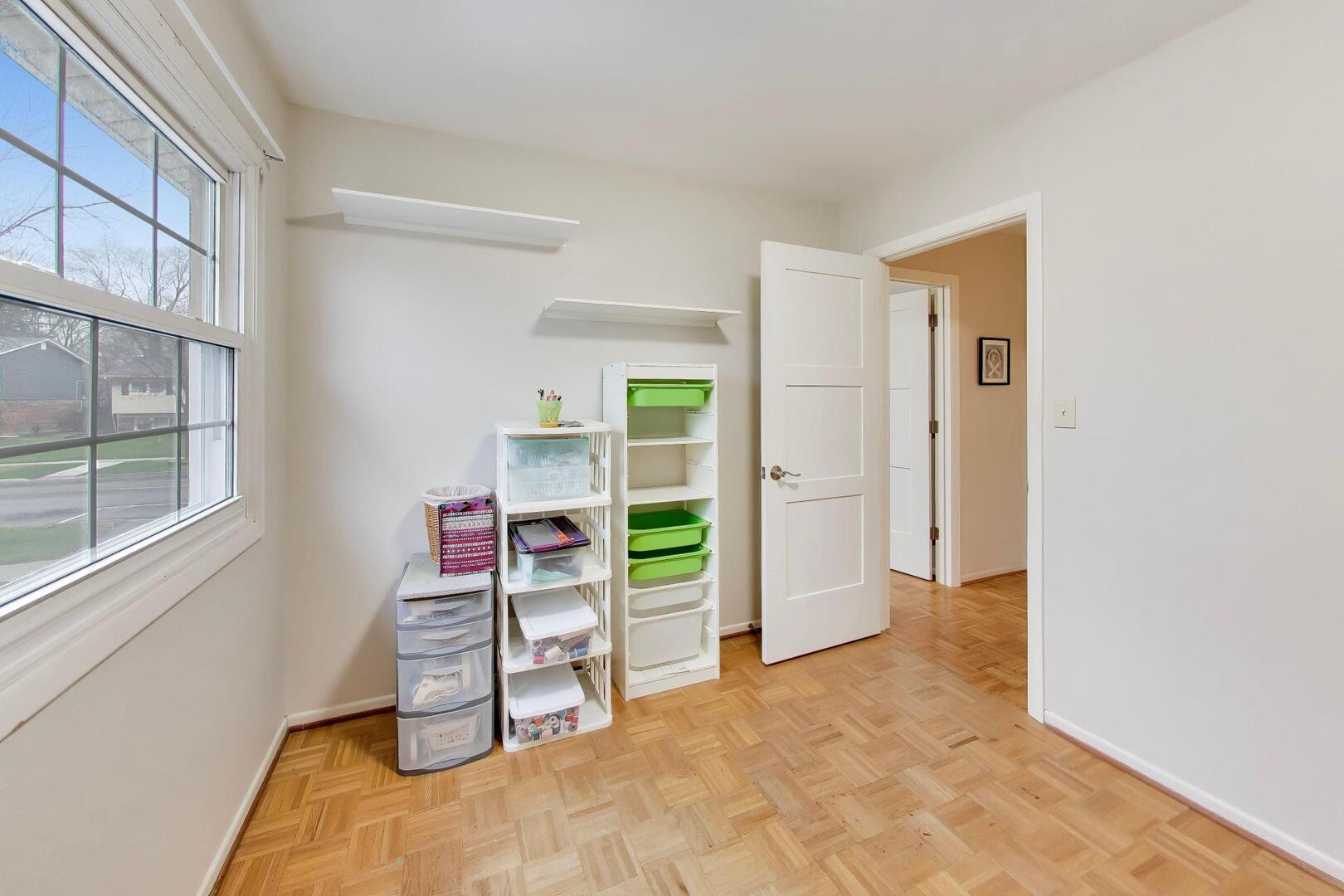 2819 N Kennicott Avenue, Arlington Heights, IL 60004