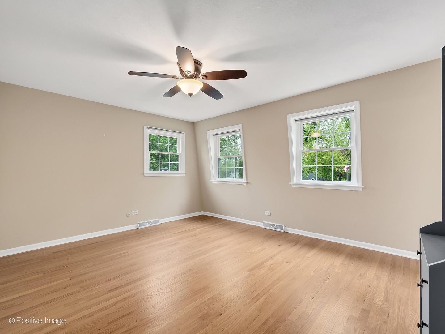 2S560 Seneca Drive, Wheaton, IL 60189