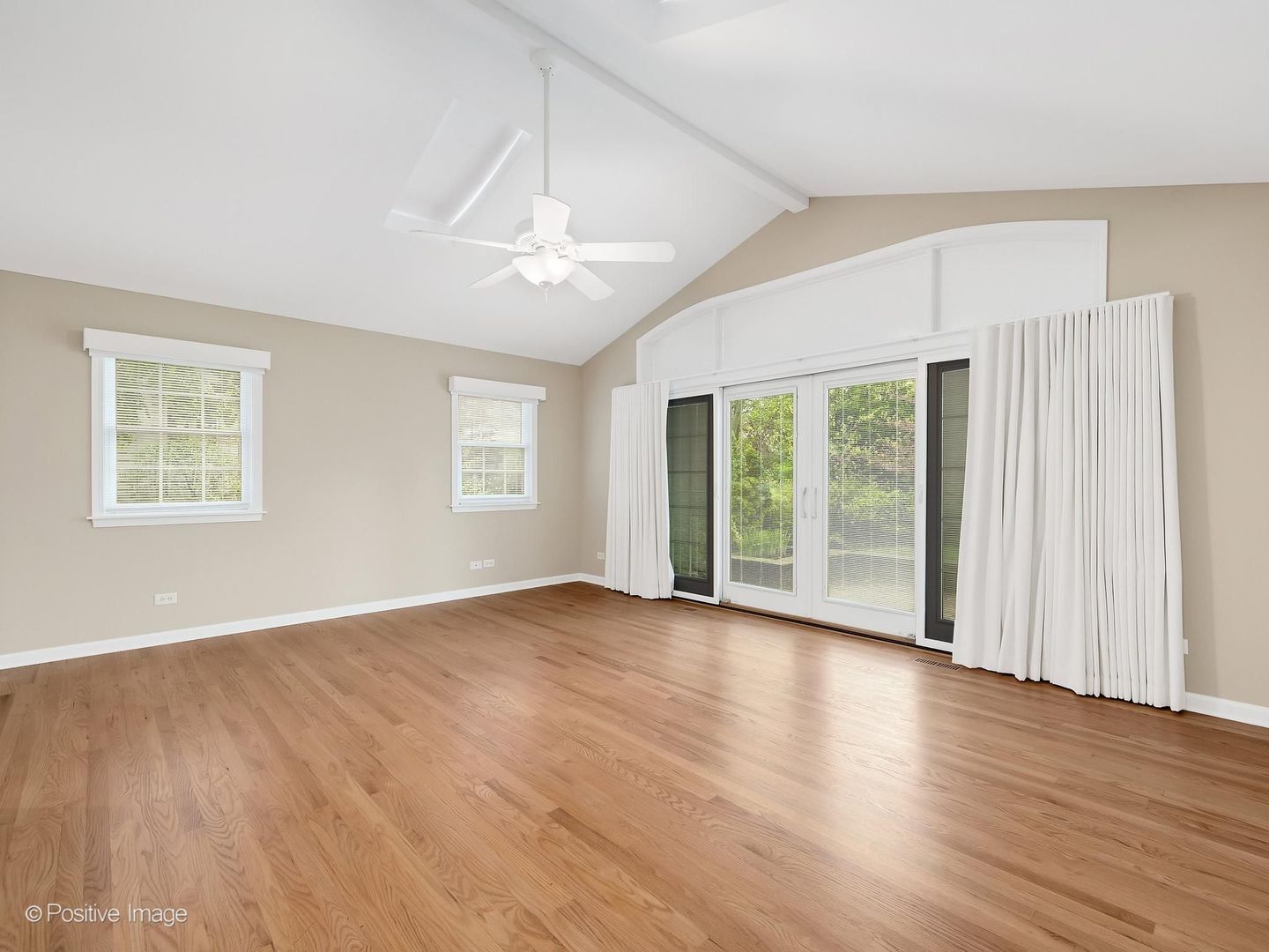 2S560 Seneca Drive, Wheaton, IL 60189