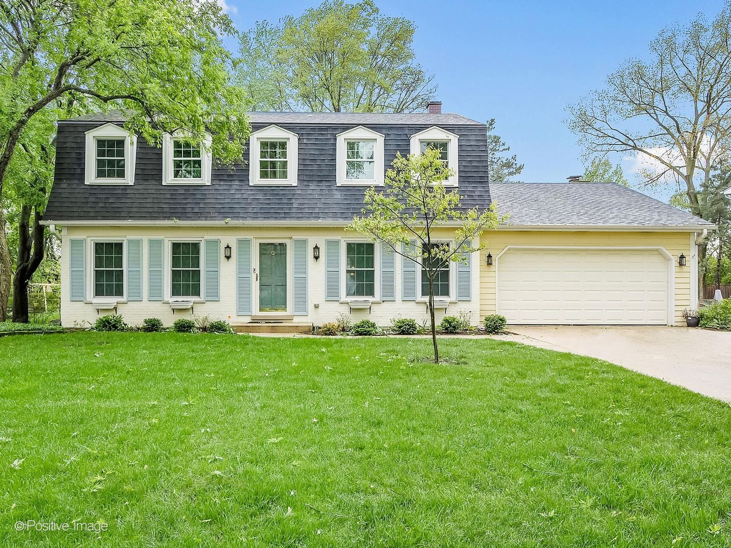 2S560 Seneca Drive, Wheaton, IL 60189