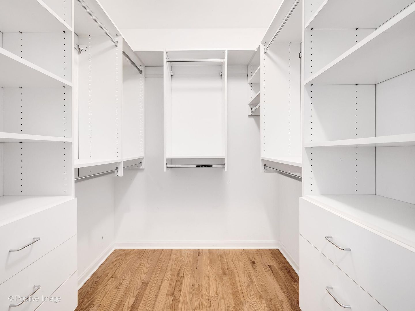 2S560 Seneca Drive, Wheaton, IL 60189