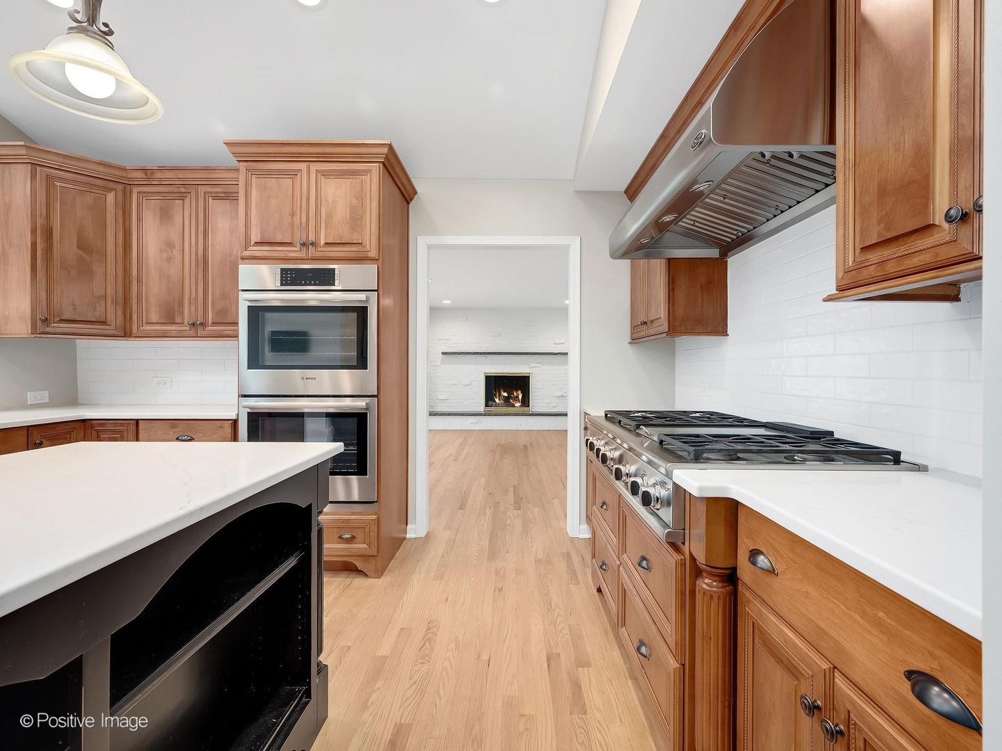 2S560 Seneca Drive, Wheaton, IL 60189