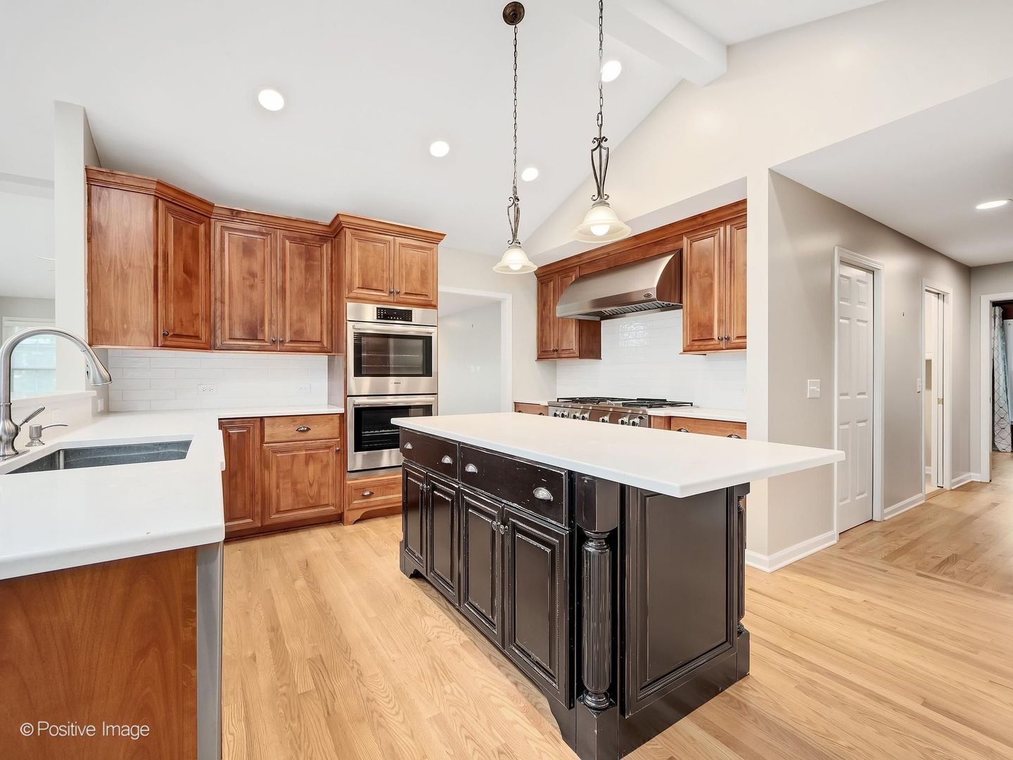 2S560 Seneca Drive, Wheaton, IL 60189