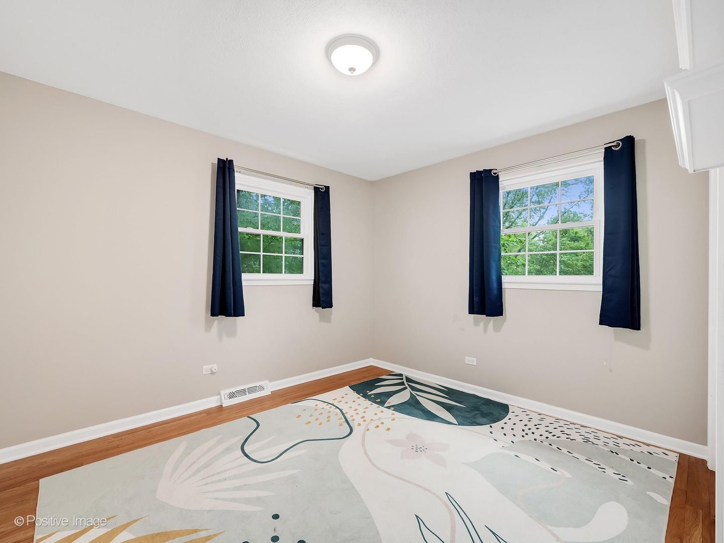 2S560 Seneca Drive, Wheaton, IL 60189