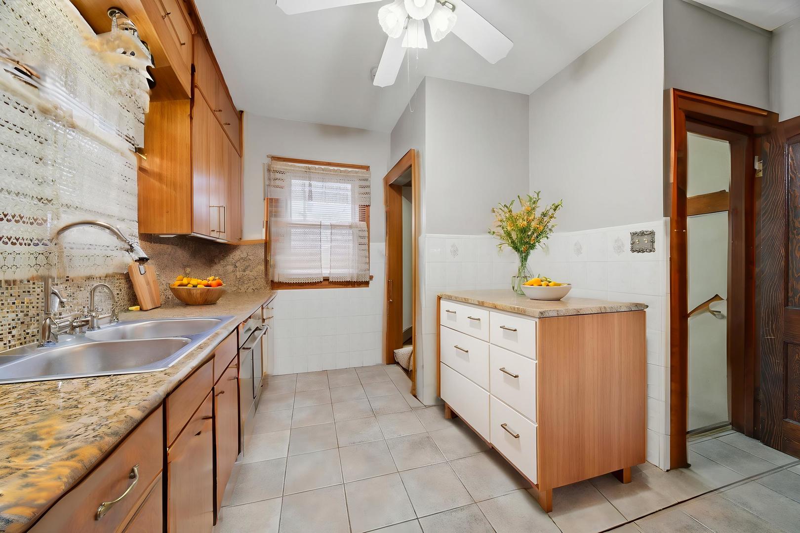 12506 Elm Street, Blue Island, IL 60406