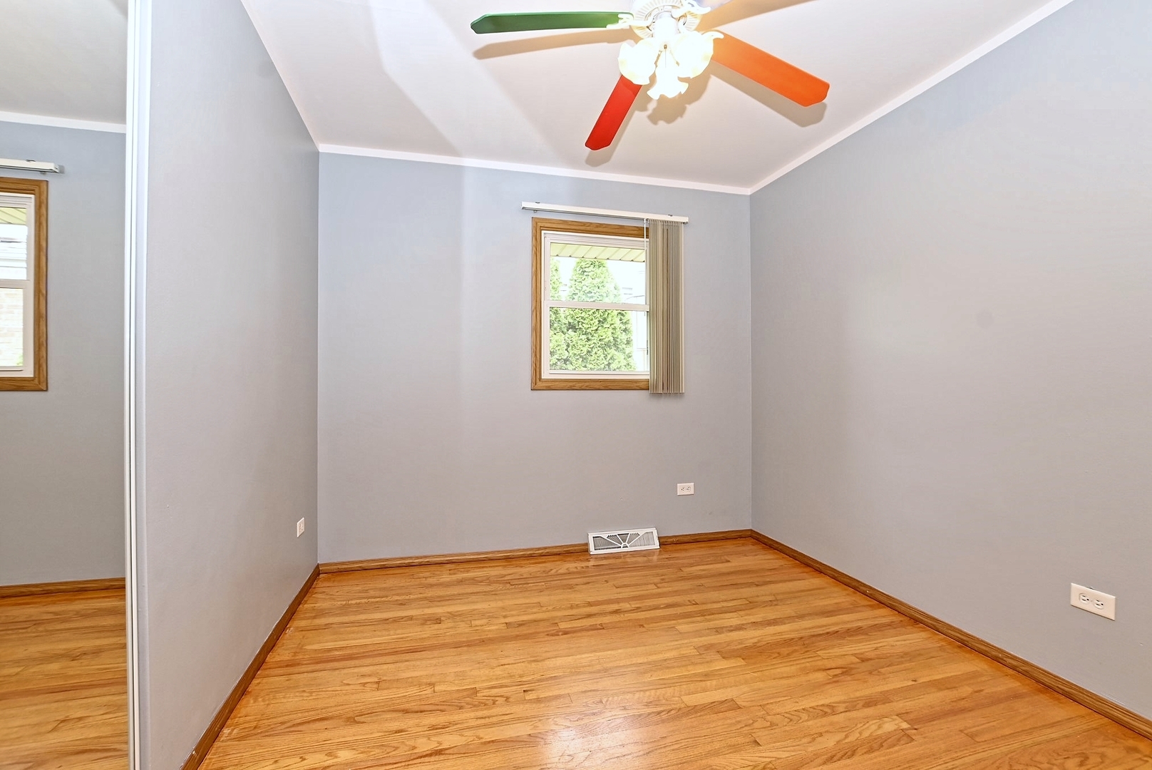 9416 S 80th Court, Hickory Hills, IL 60457