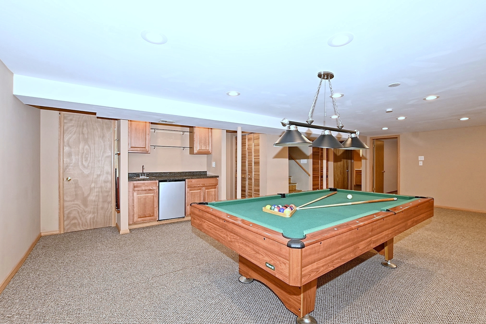 9416 S 80th Court, Hickory Hills, IL 60457