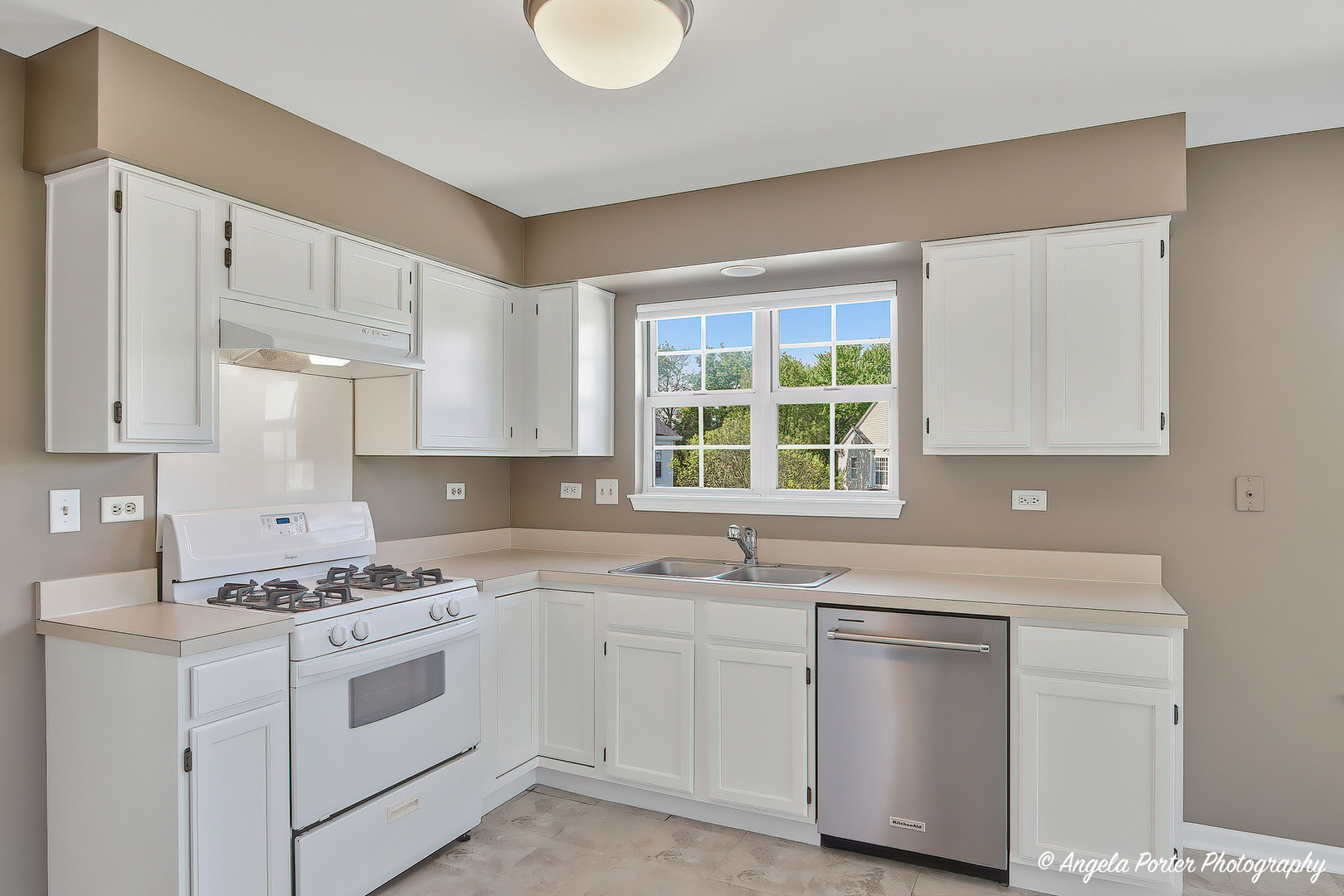 816 Kalamazoo Circle #29-6, Vernon Hills, IL 60061