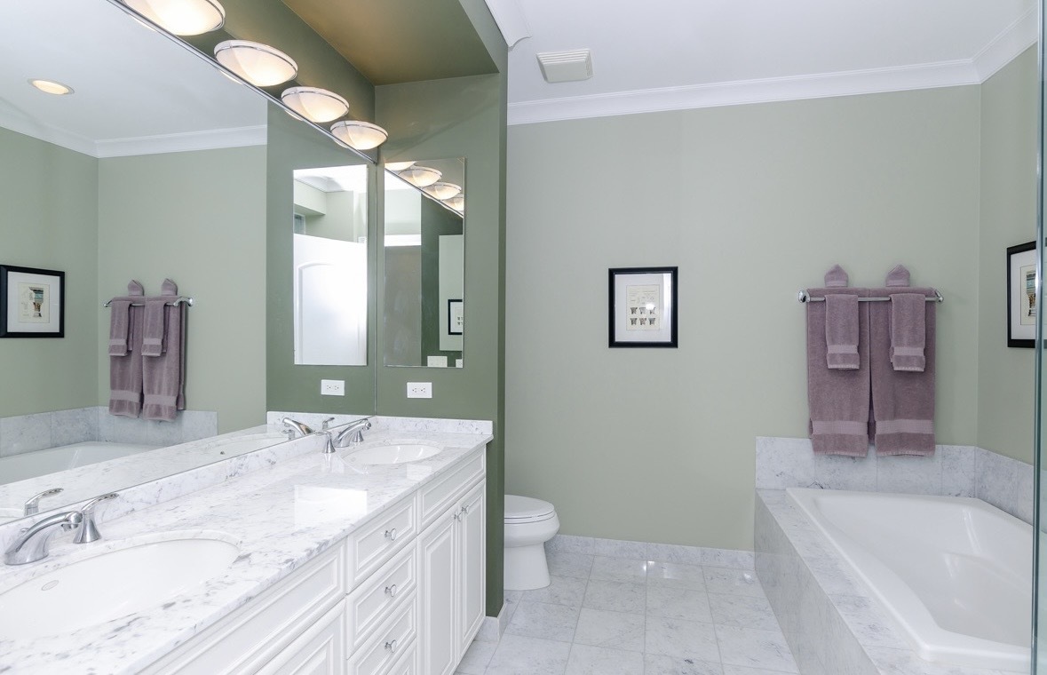 1125 W Monroe Street, Chicago, IL 60607