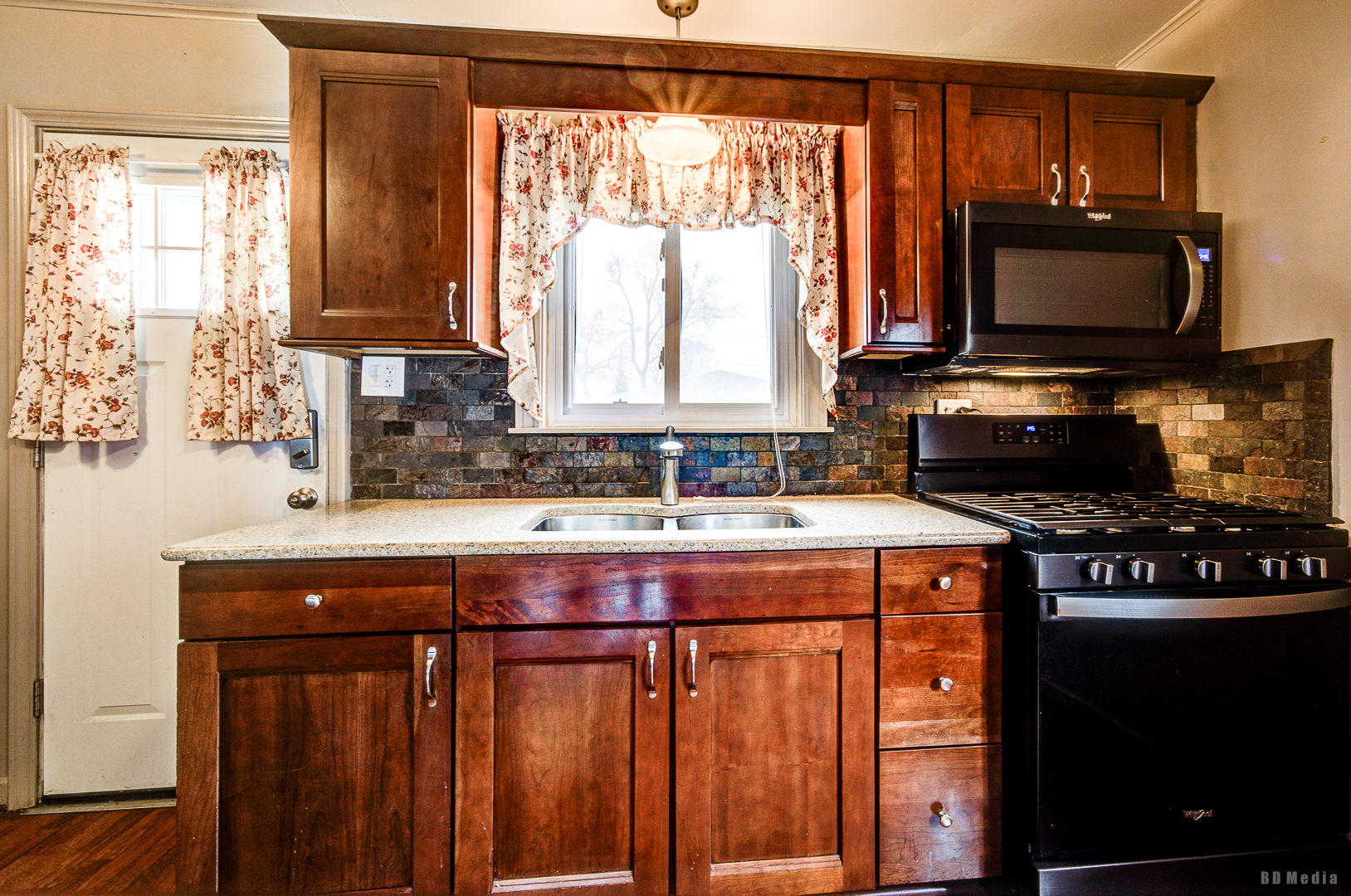 4243 Konrad Avenue, Lyons, IL 60534