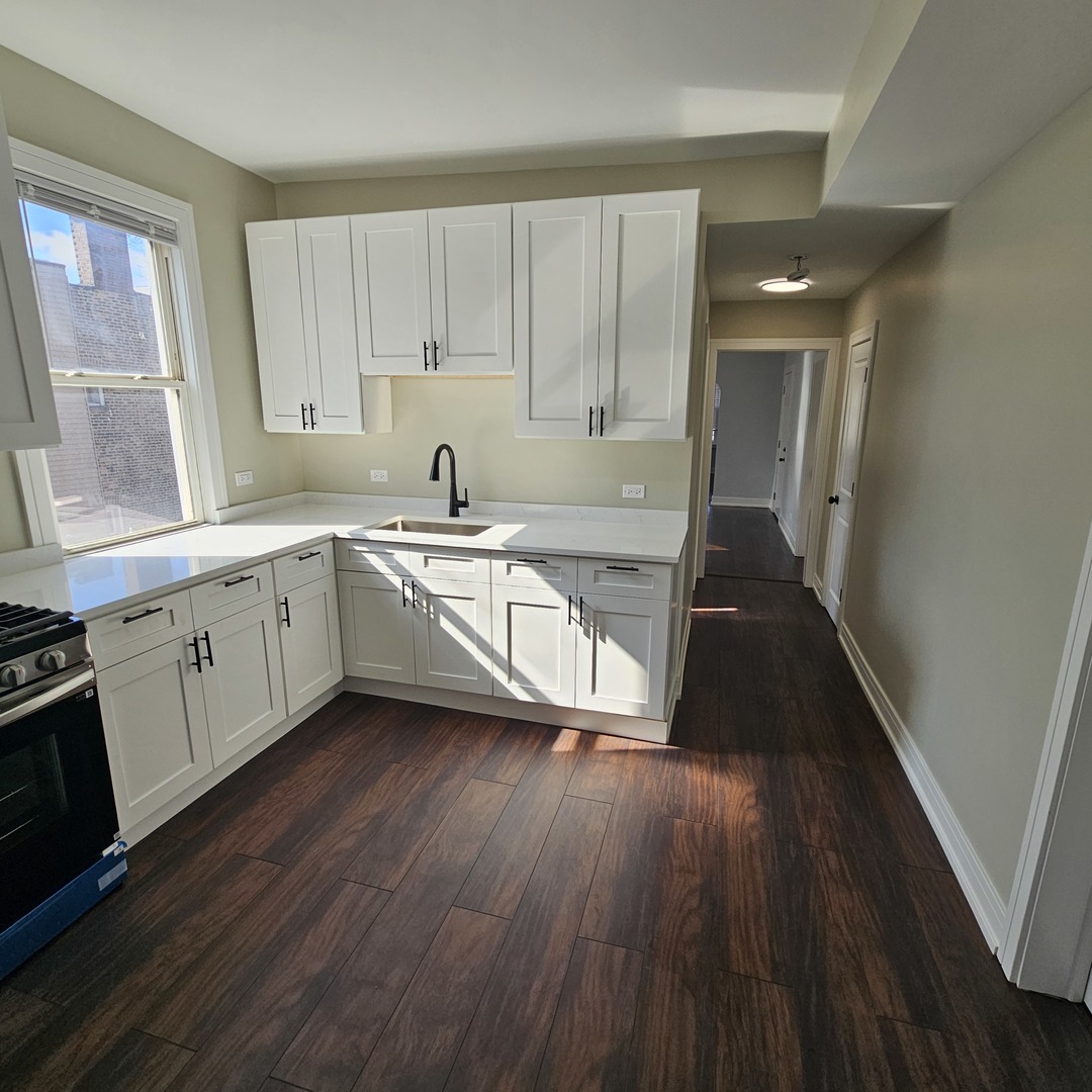 717 N Homan Avenue, Chicago, IL 60624