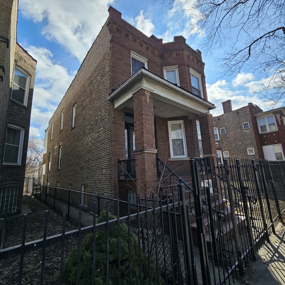 717 N Homan Avenue, Chicago, IL 60624