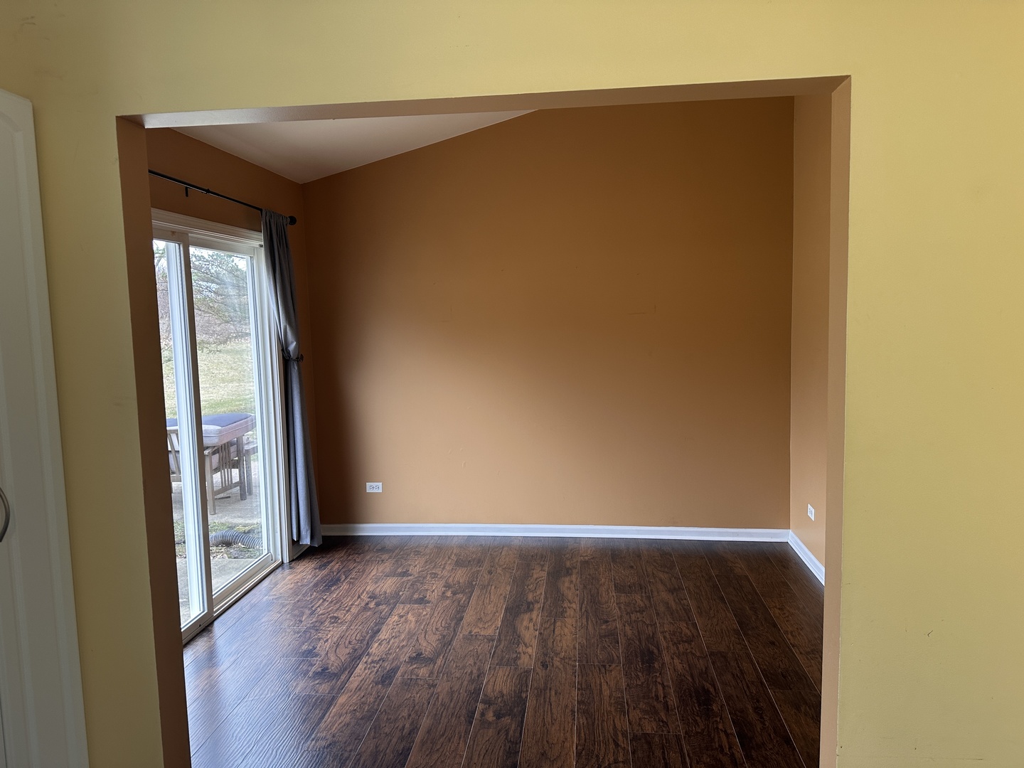 Round Lake Beach, IL 60073