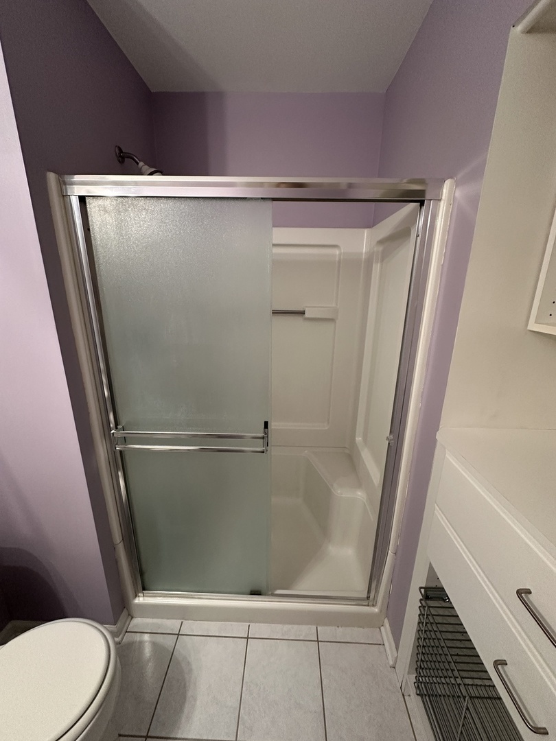 Round Lake Beach, IL 60073