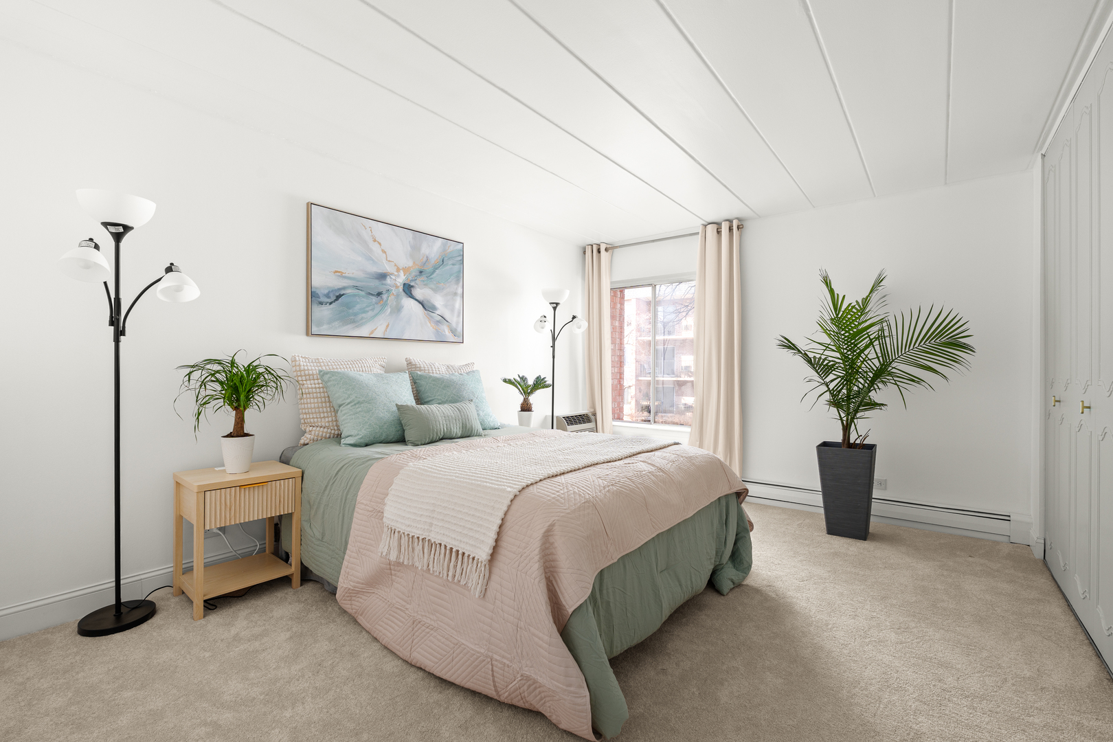 #203 1001 N Mill Street, Naperville, IL 60563