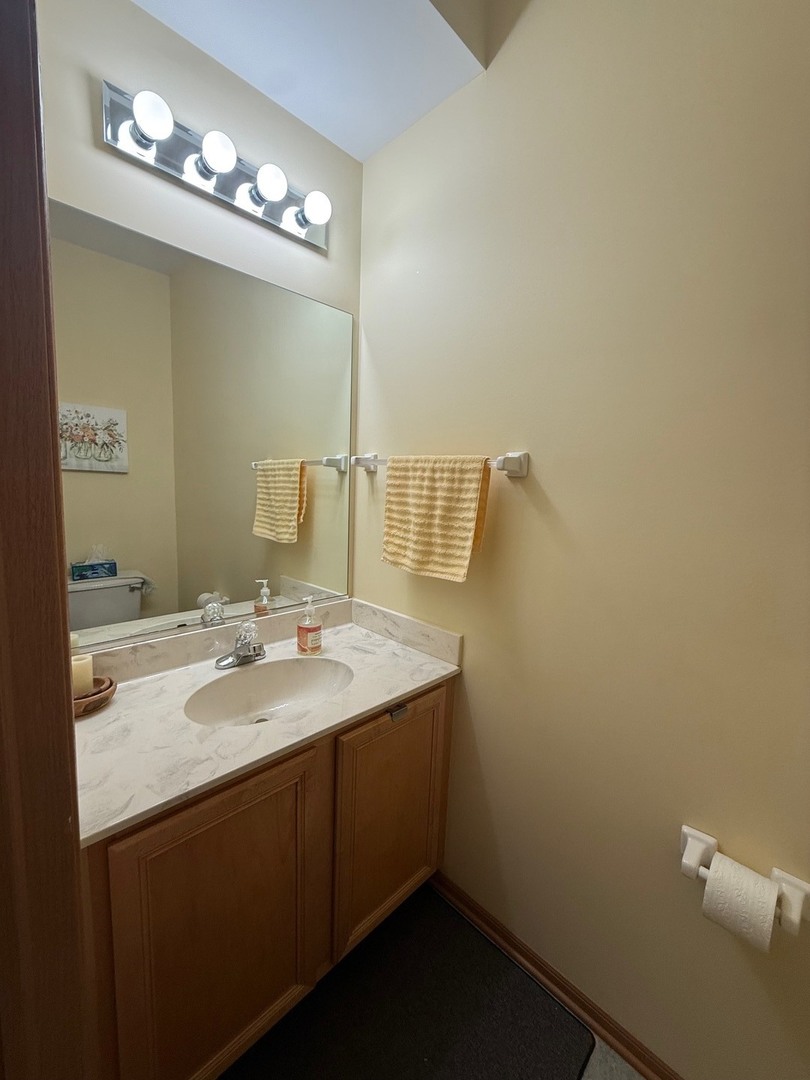 1605 Samuel Court, Gurnee, IL 60031