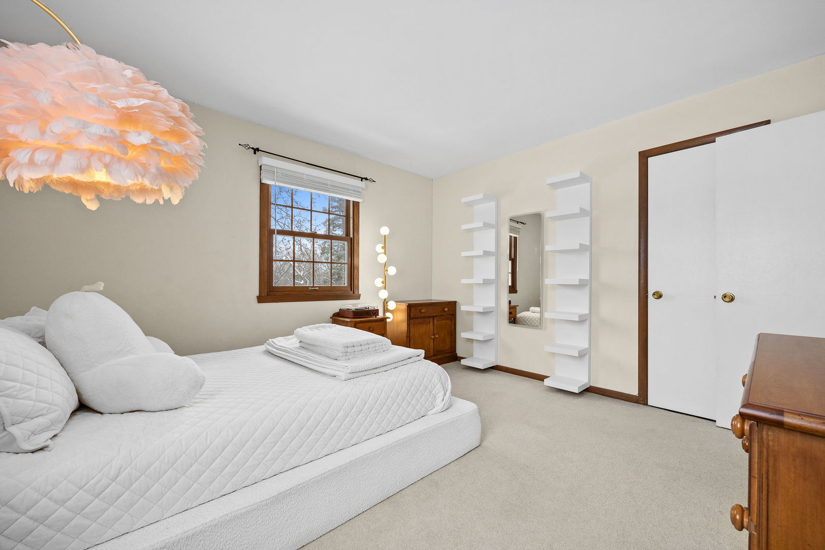 1532 Swallow Street, Naperville, IL 60565