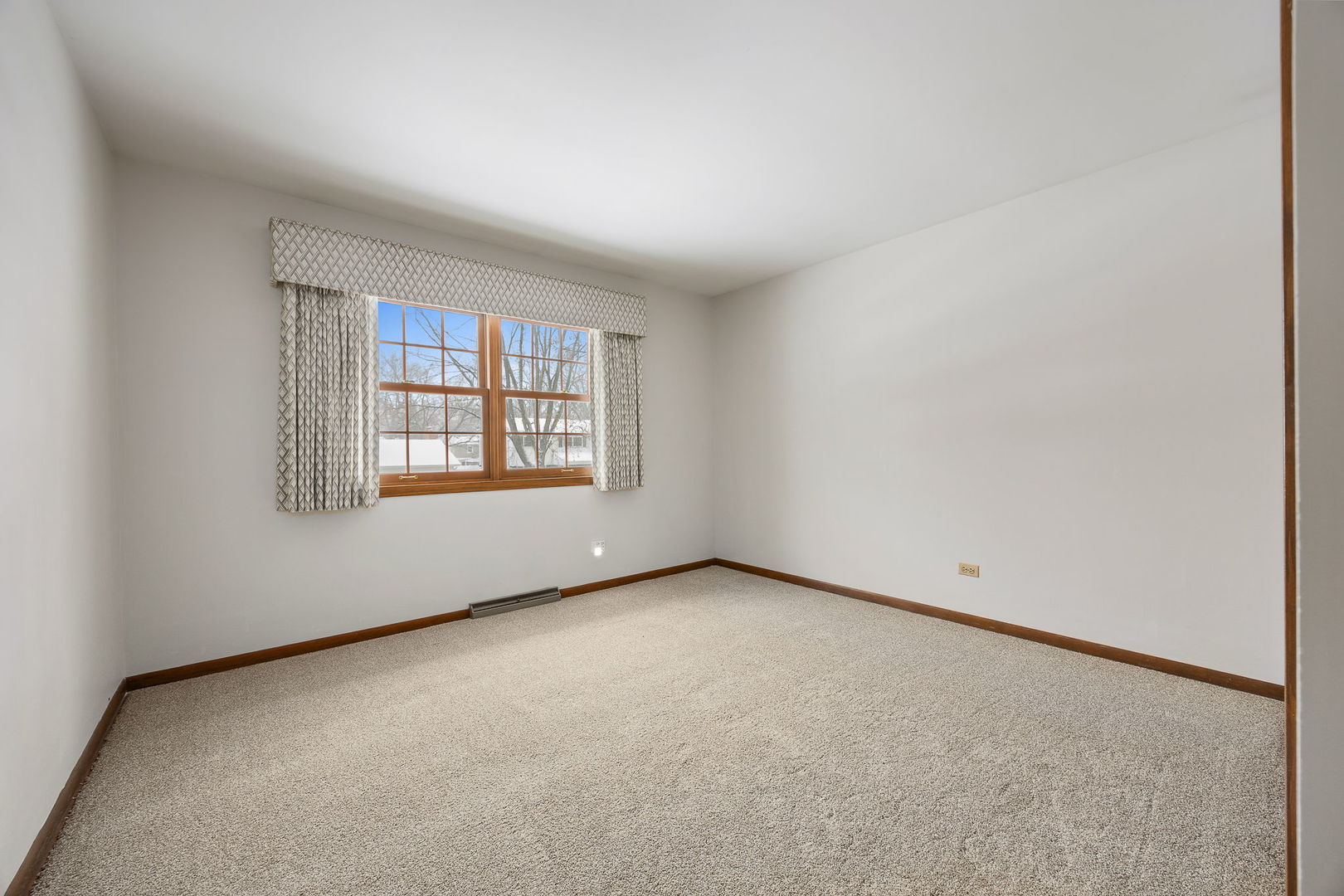 1532 Swallow Street, Naperville, IL 60565