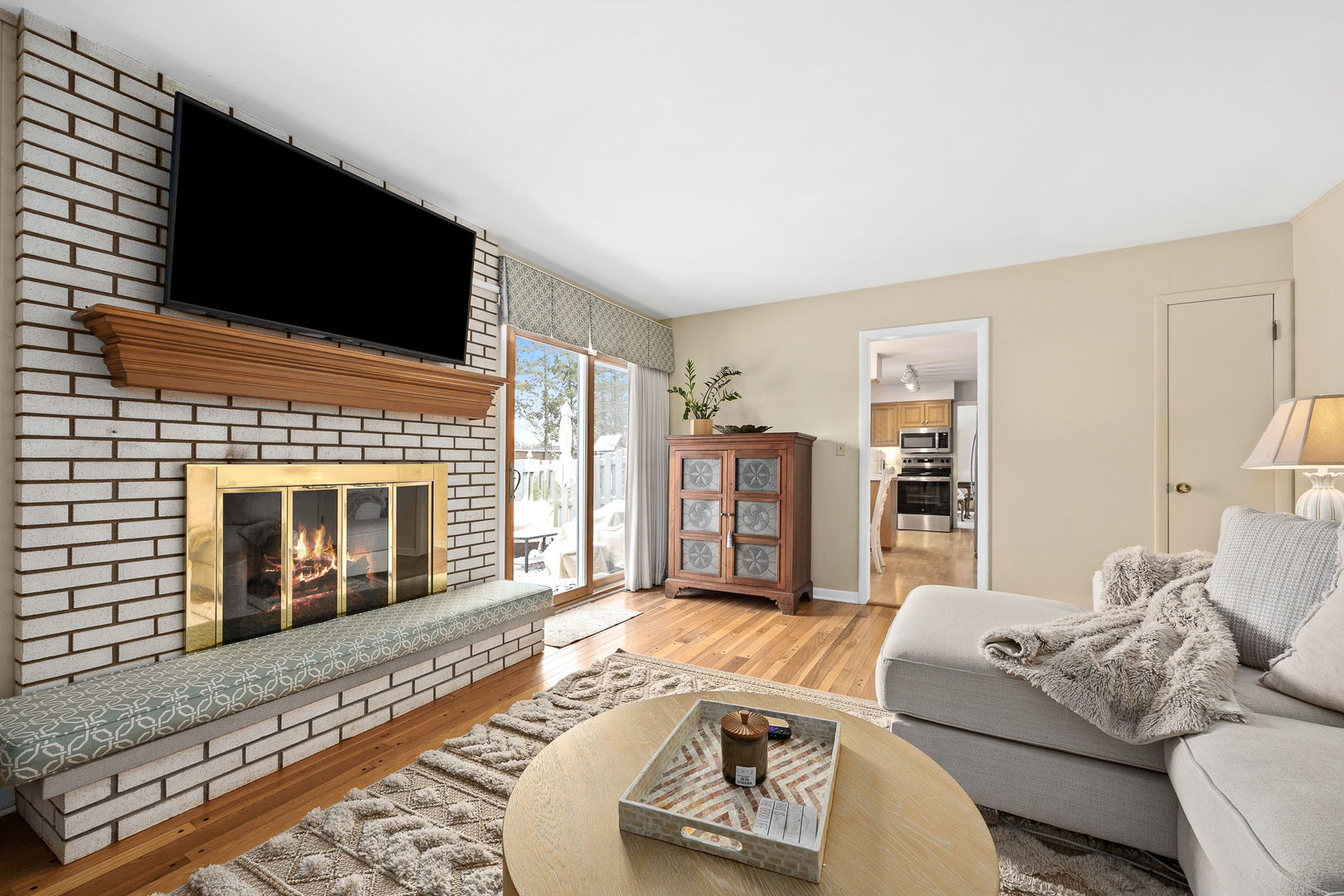 1532 Swallow Street, Naperville, IL 60565