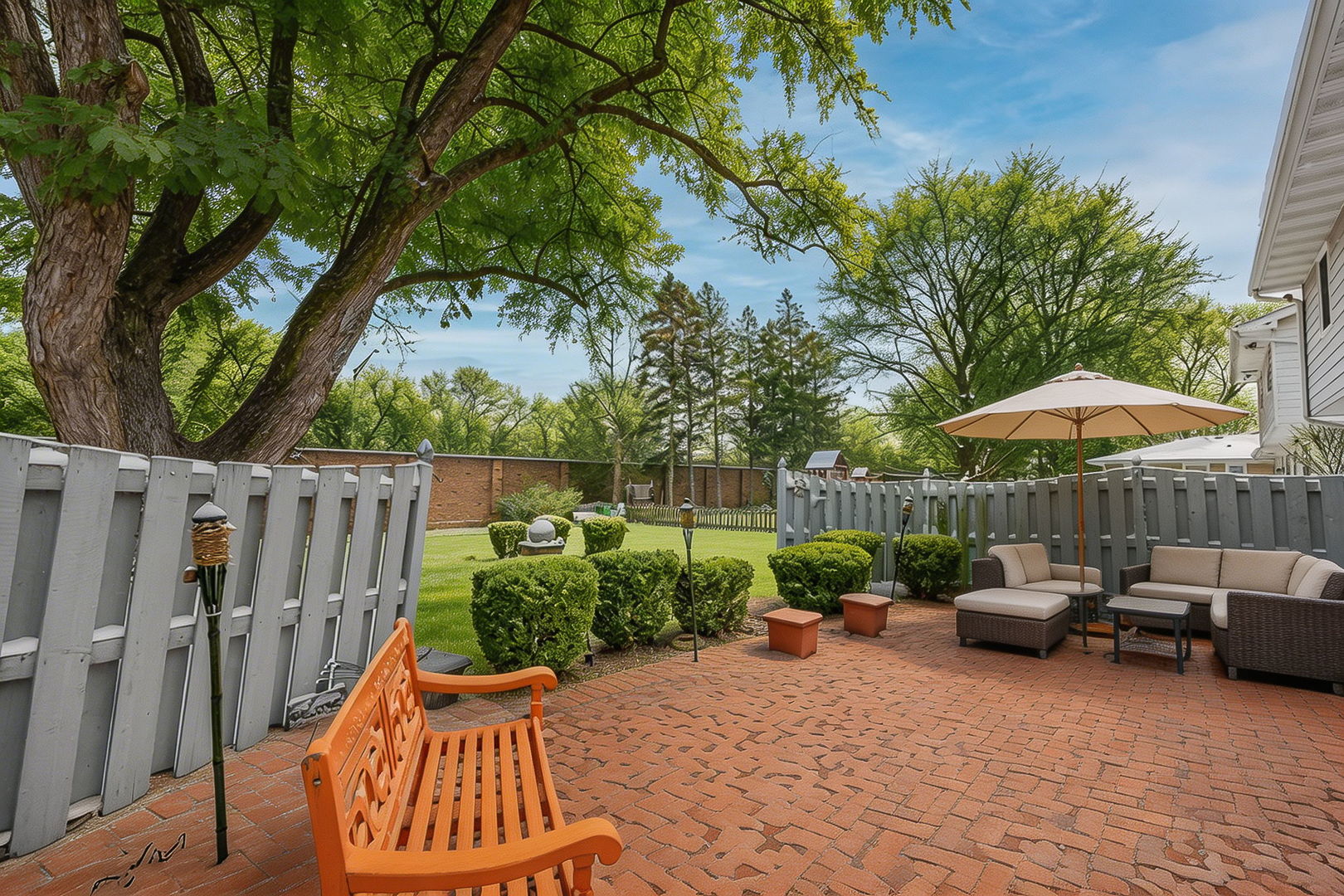 1532 Swallow Street, Naperville, IL 60565