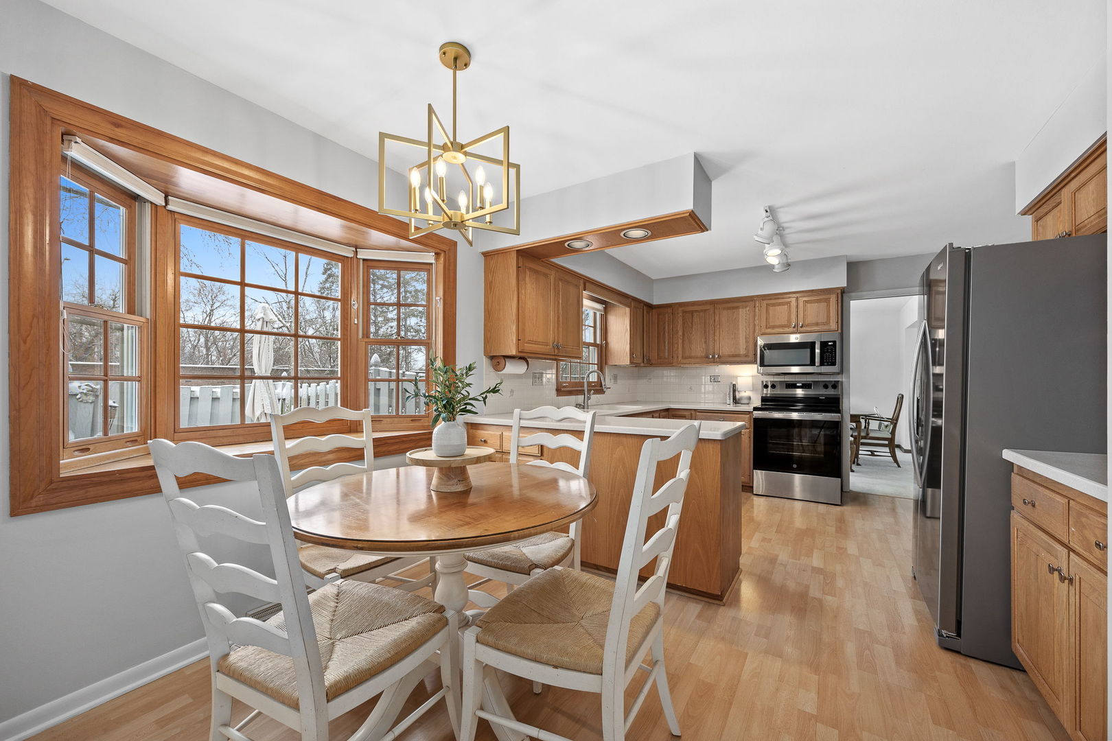 1532 Swallow Street, Naperville, IL 60565