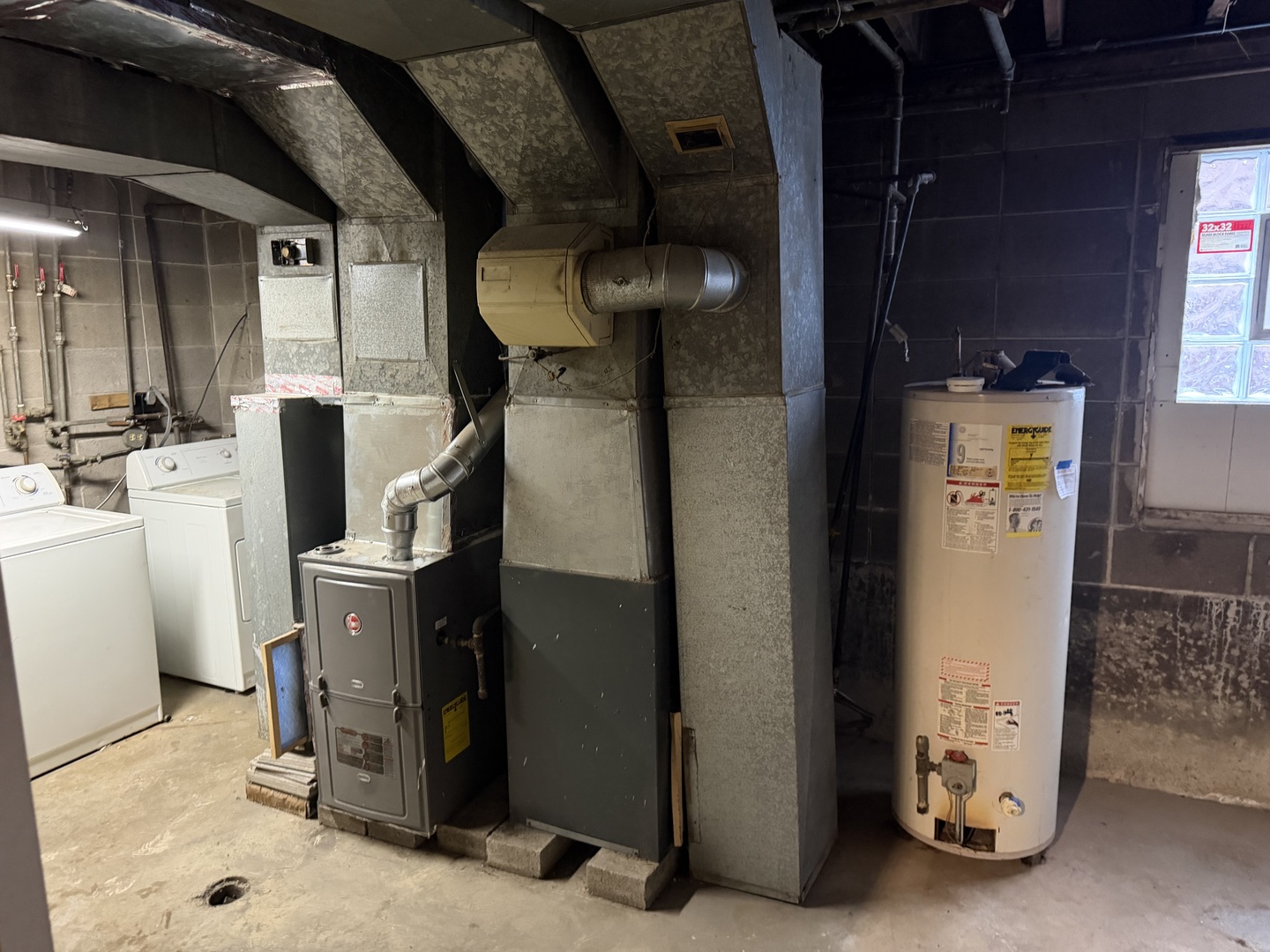 7958 S South Shore Drive, Chicago, IL 60617