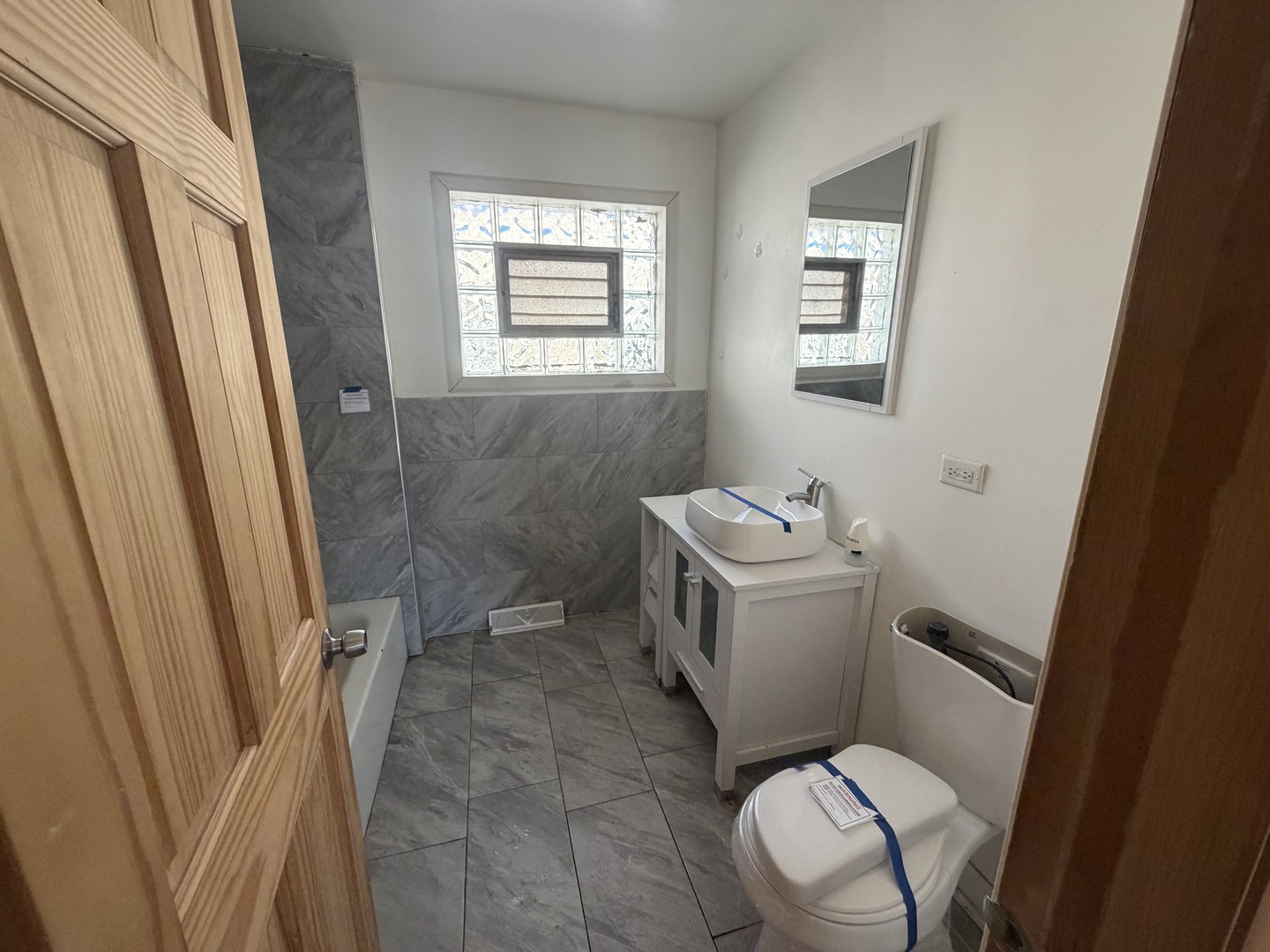 7958 S South Shore Drive, Chicago, IL 60617